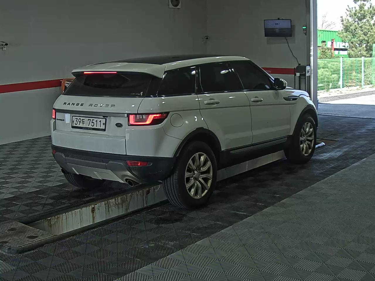 Land Rover Range Rover - 4
