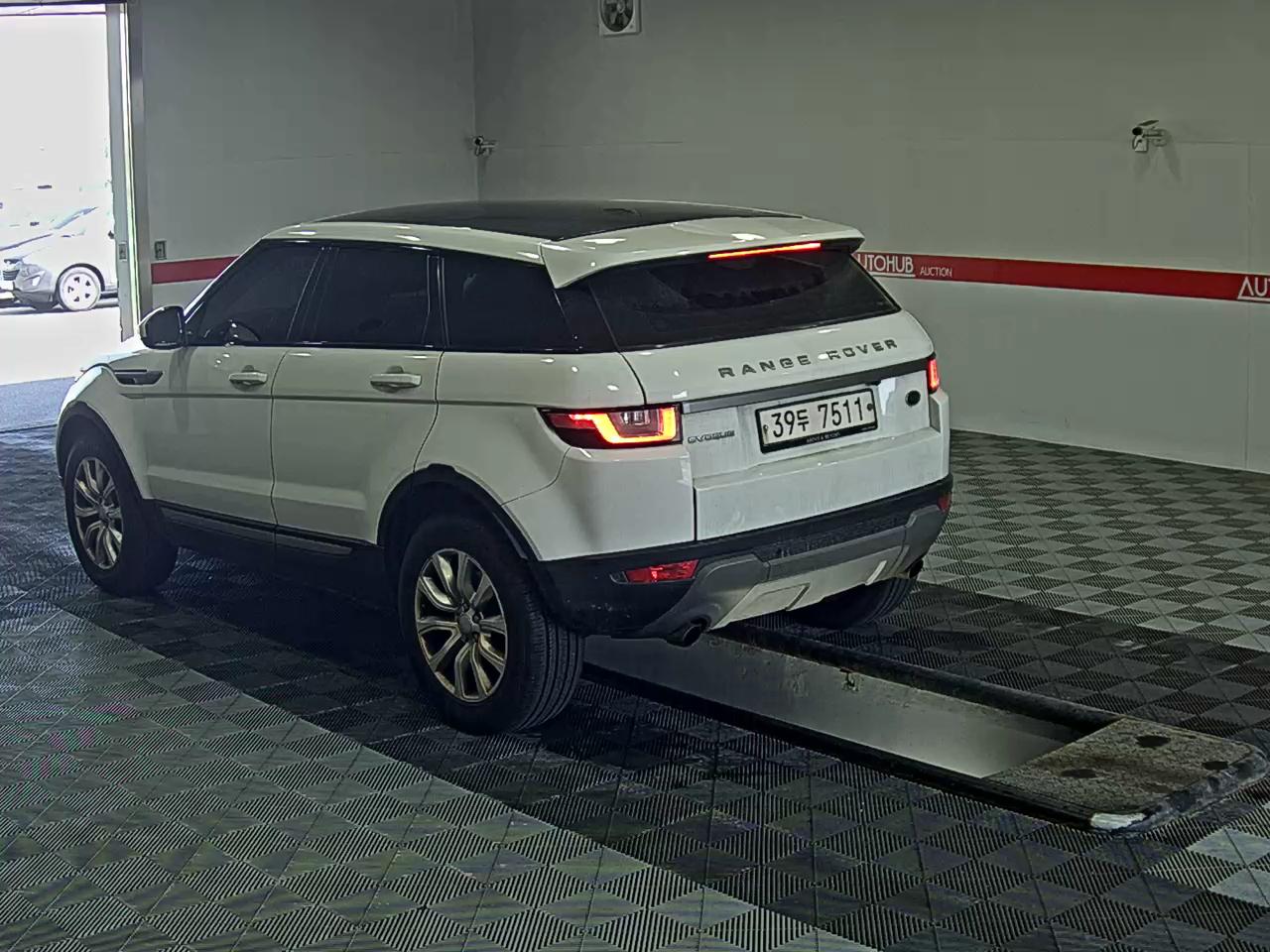 Land Rover Range Rover - 5