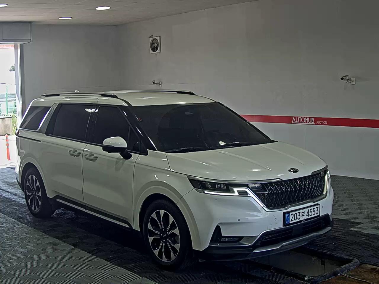 Kia SEDONA 2021 - Image 2