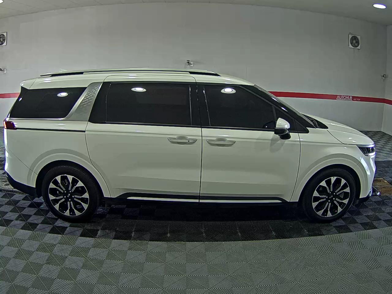 Kia SEDONA 2021 - Image 3