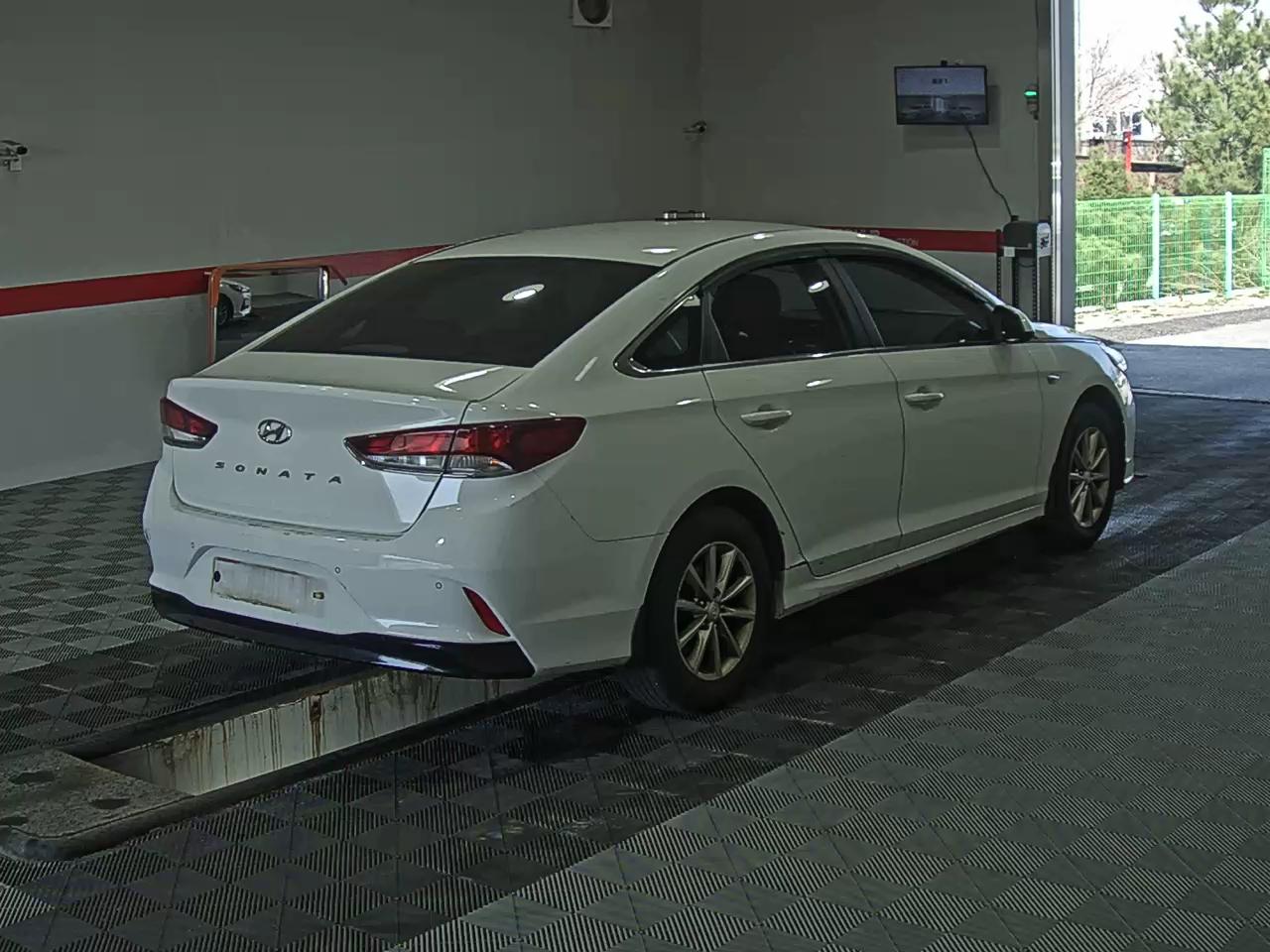 Hyundai Sonata 2020 - Image 4