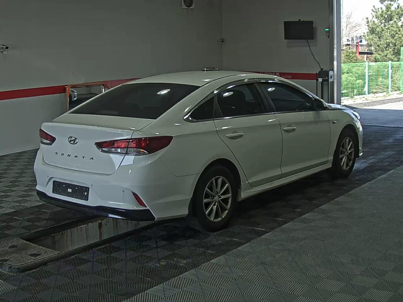 Hyundai Sonata 2020 - Image 4