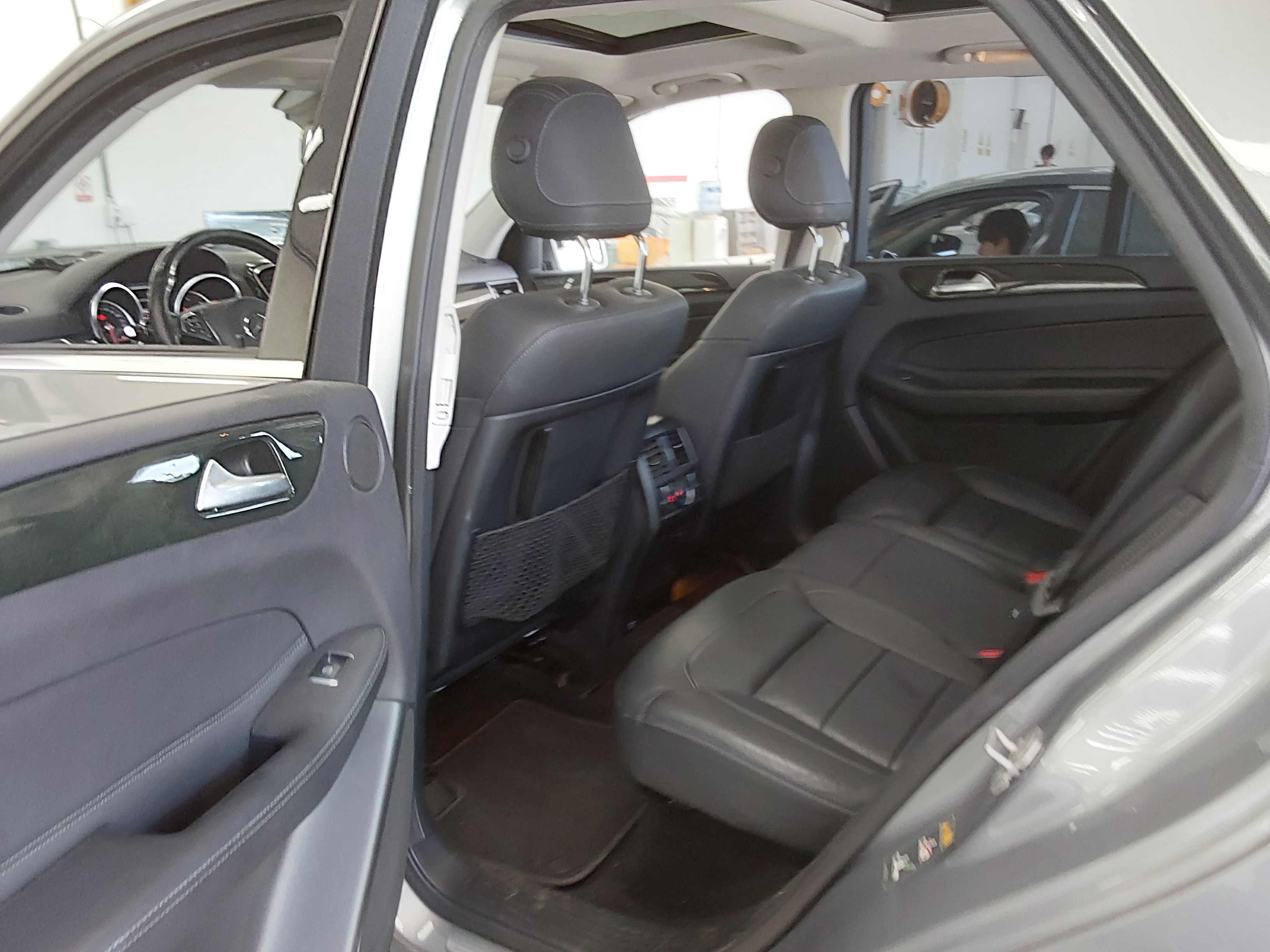 Mercedes-Benz GLE-Class 2016 - Image 11
