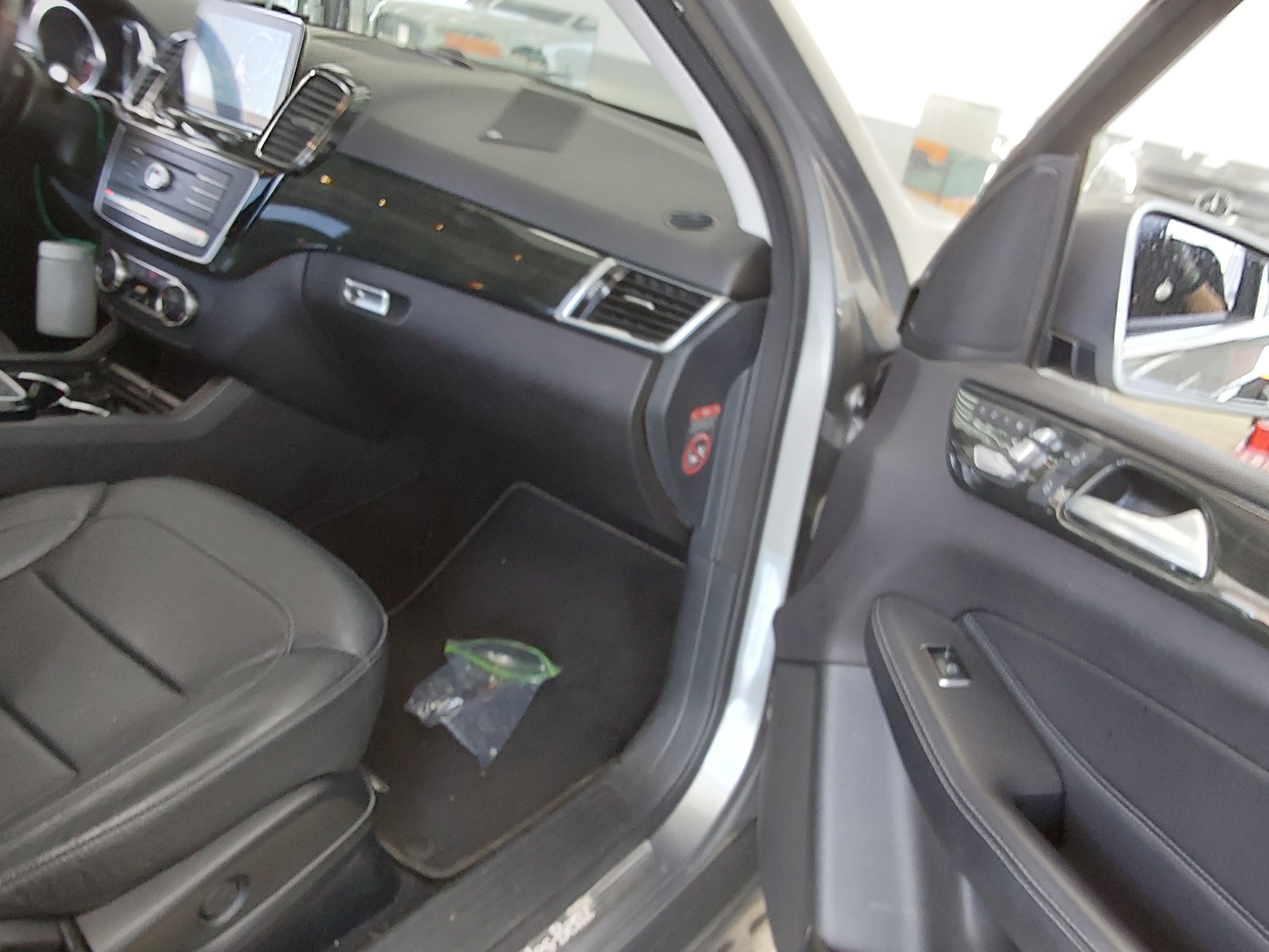 Mercedes-Benz GLE-Class 2016 - Image 13