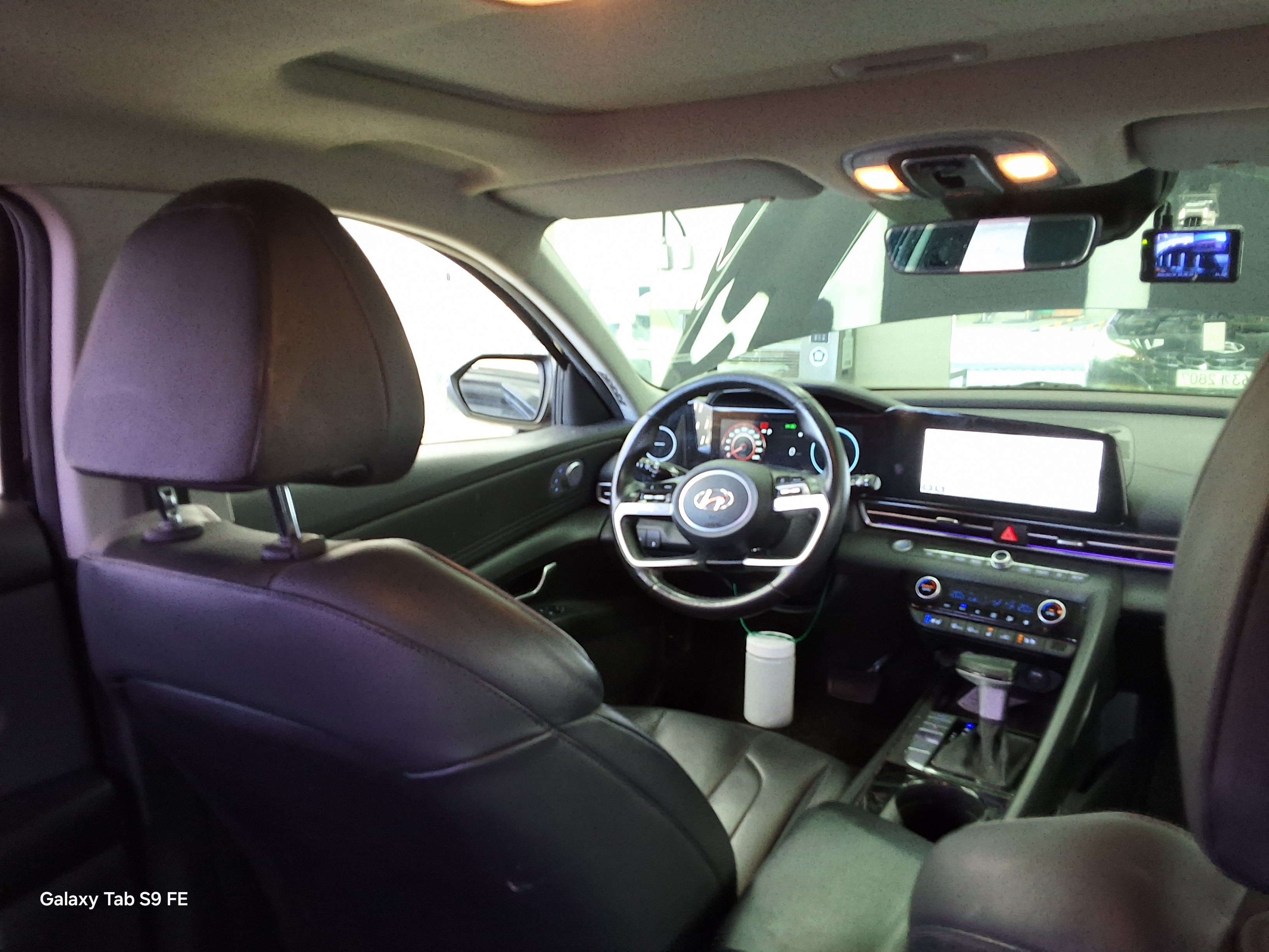 Hyundai Elantra 2021 - Image 10