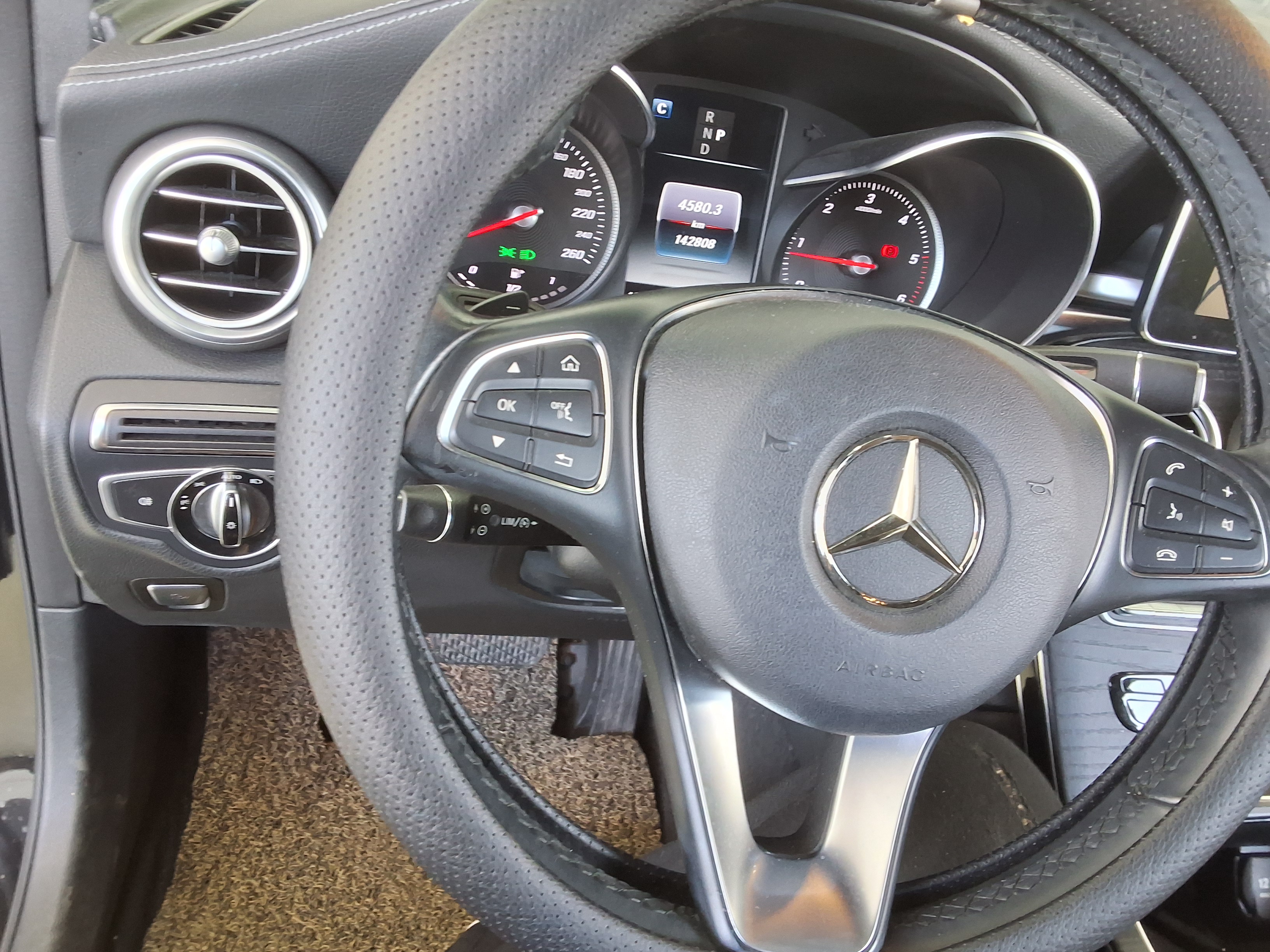 مرسيدس بنز GLC - 21