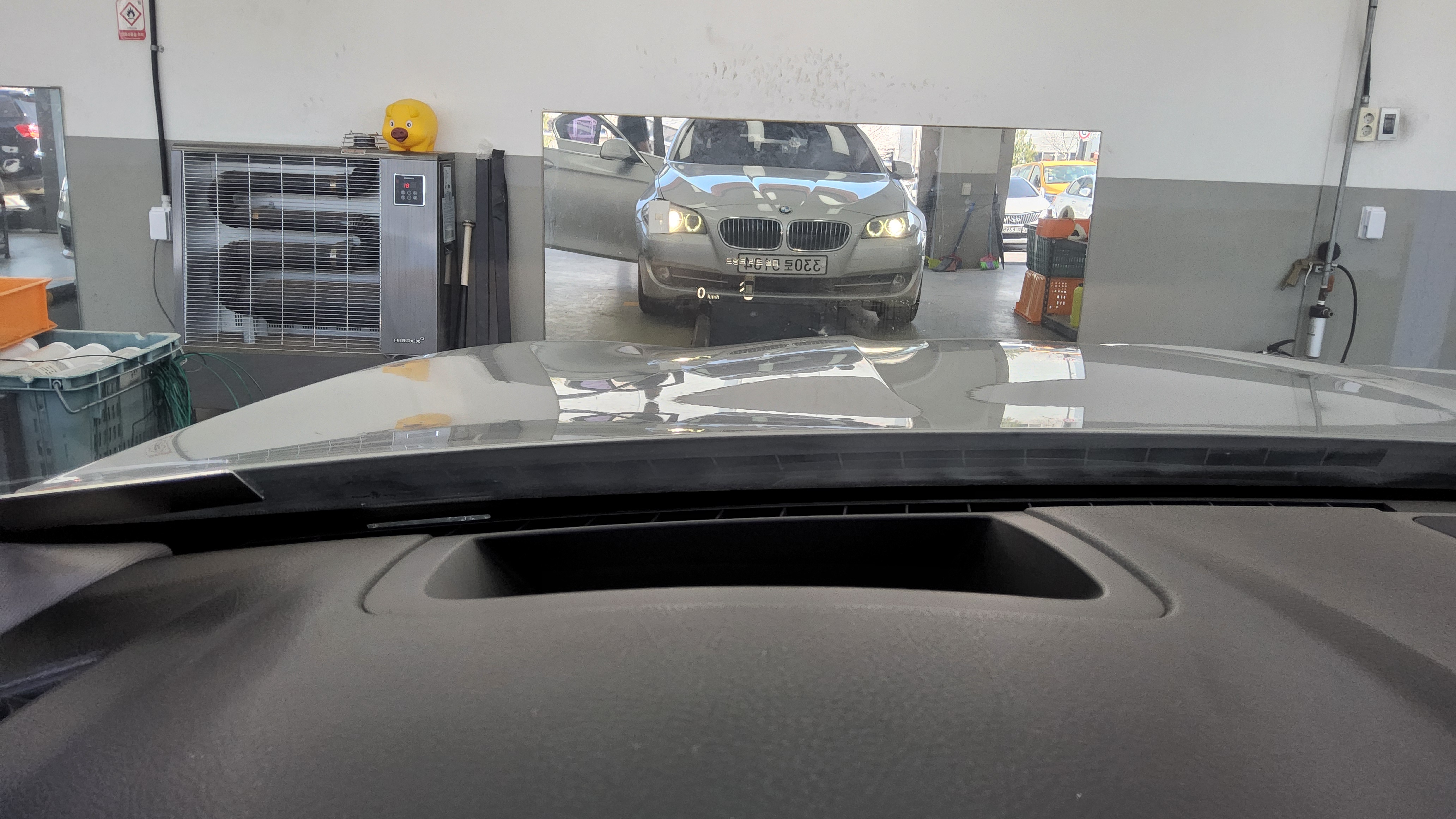 BMW 5 Series - 21