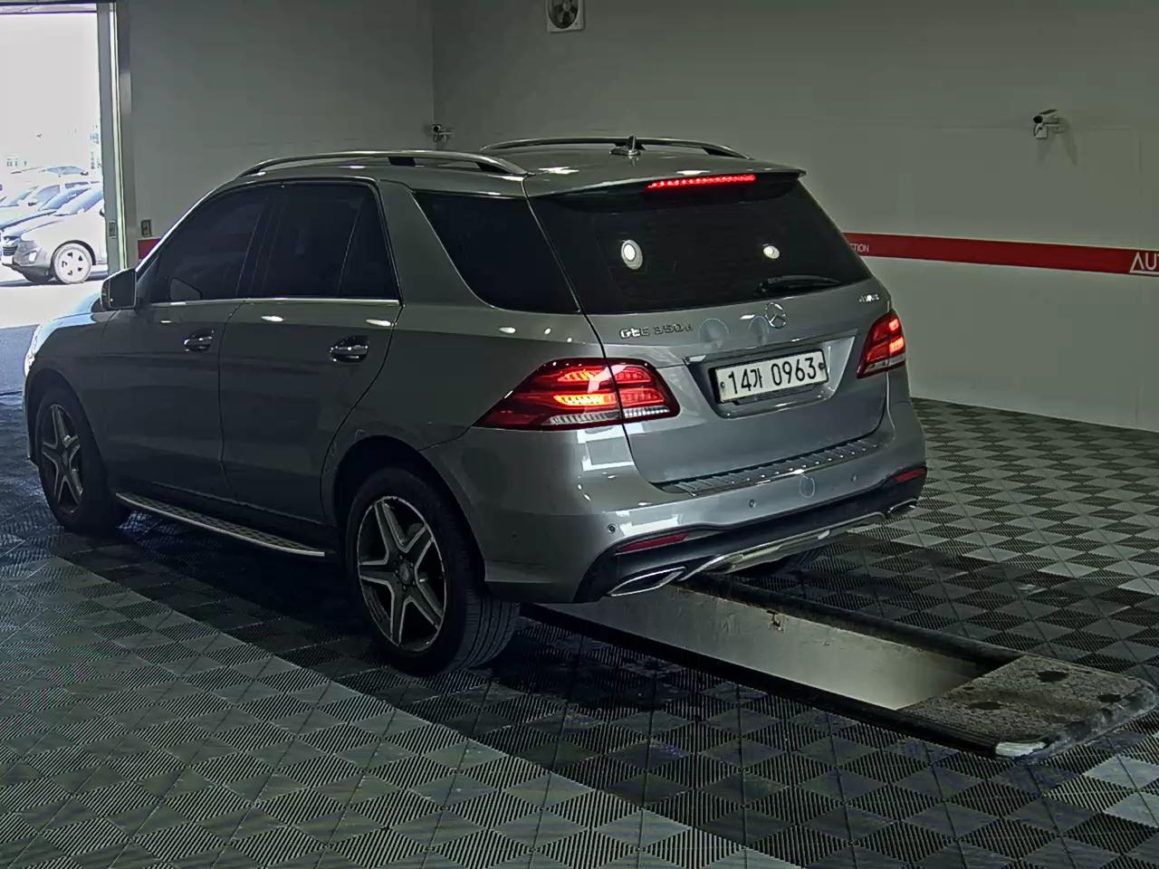 Mercedes-Benz GLE-Class 2016 - Image 5