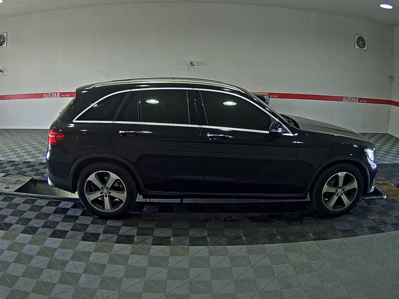مرسيدس بنز GLC - 3