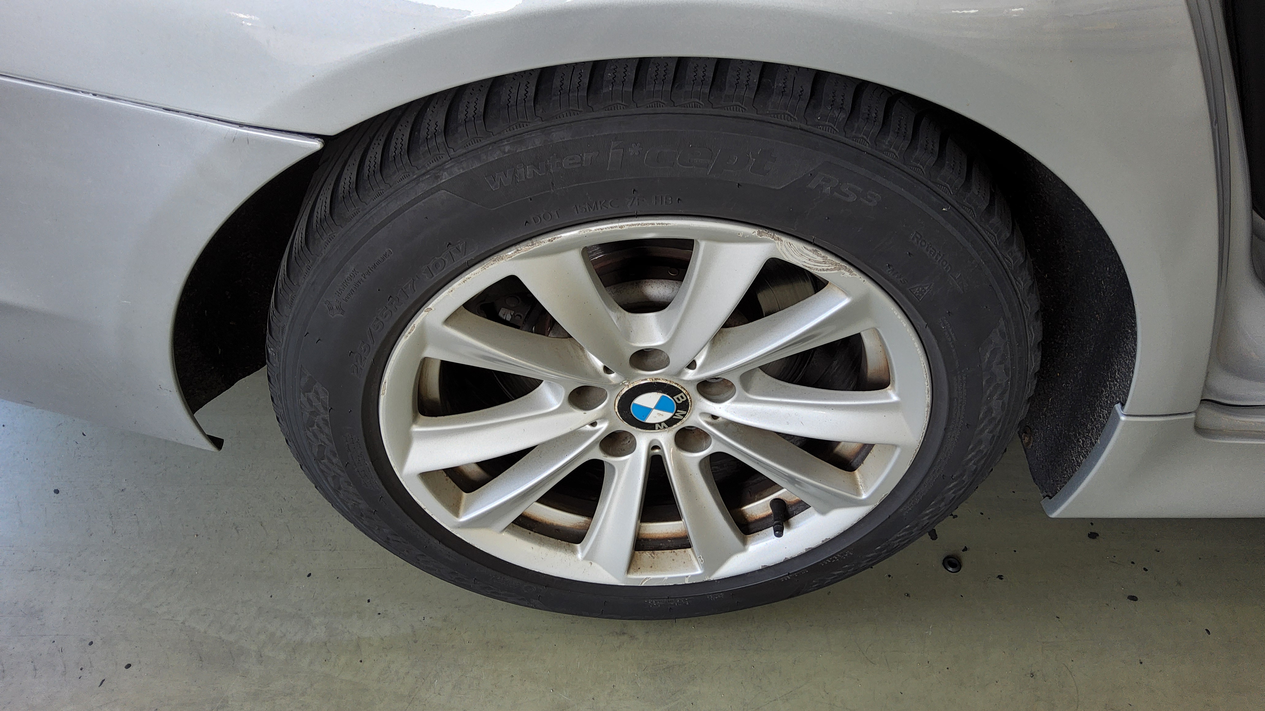 BMW 5 Series - 19