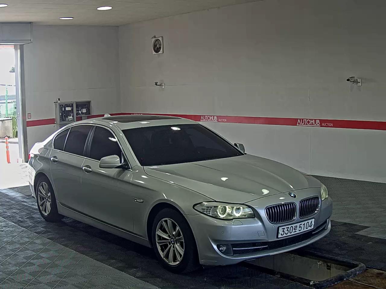 BMW 5 Series - 2