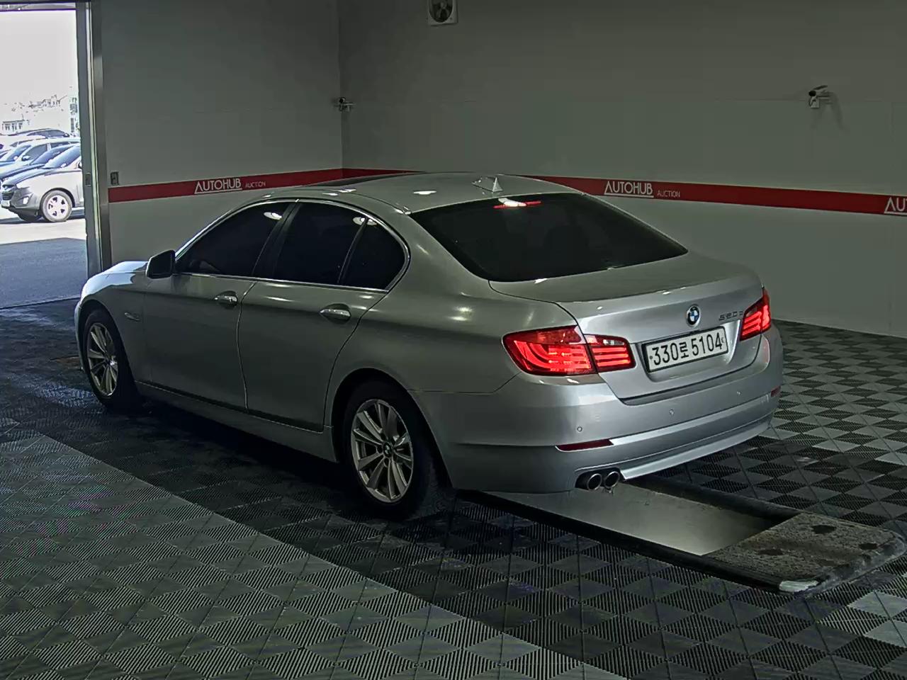 BMW 5 Series - 5