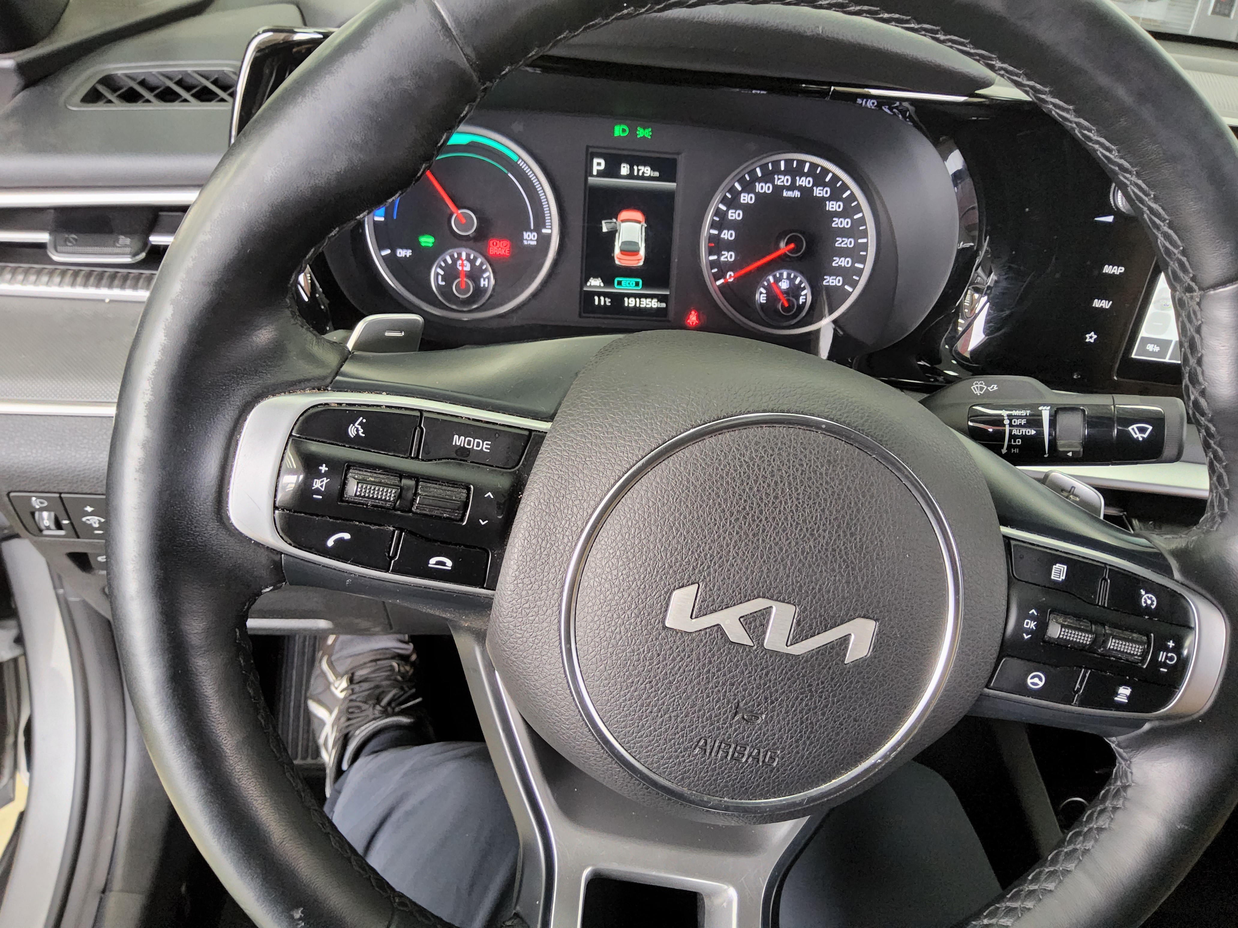 Kia K5 - 16