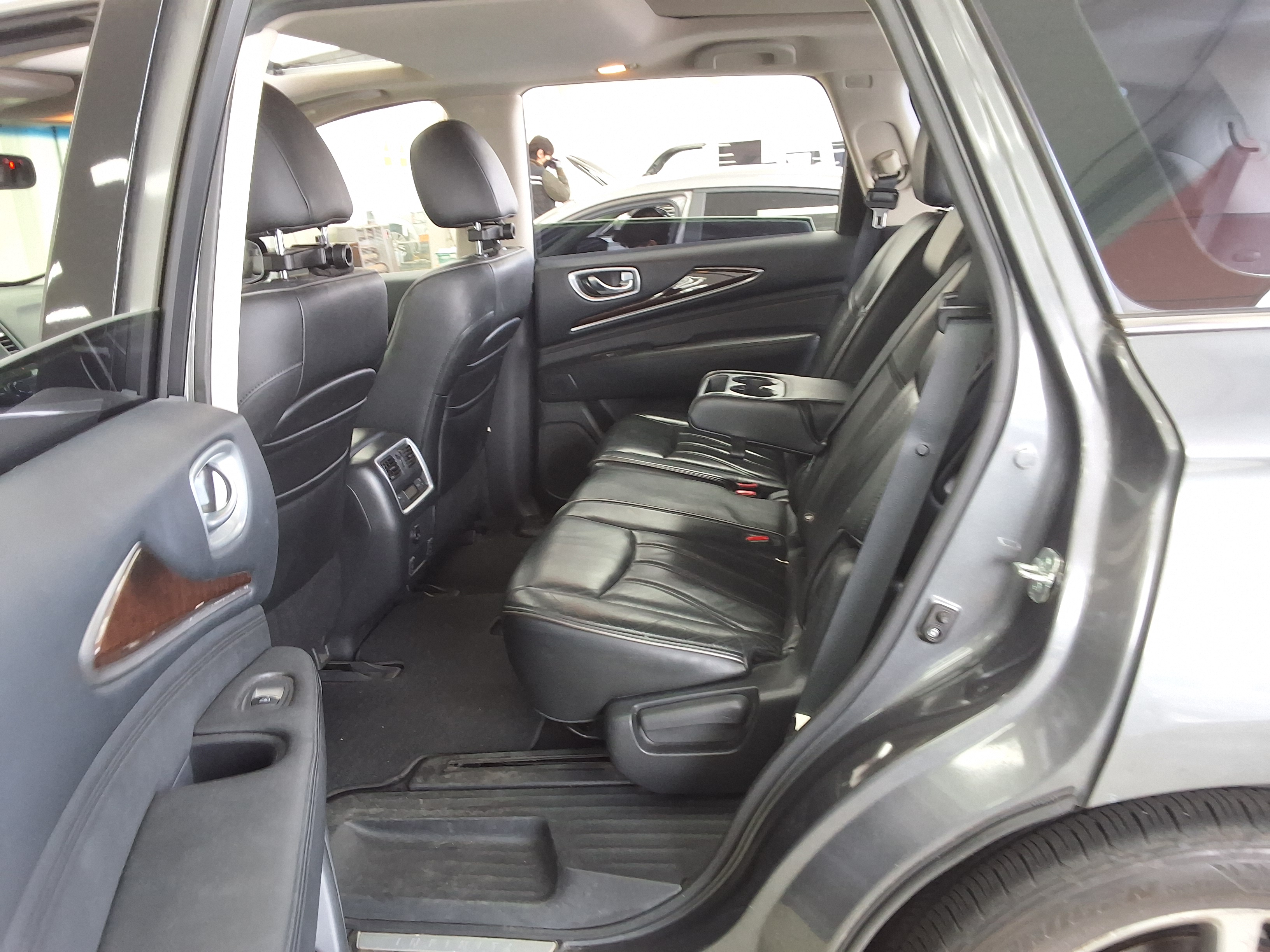 Infiniti QX60 2015 - Image 11
