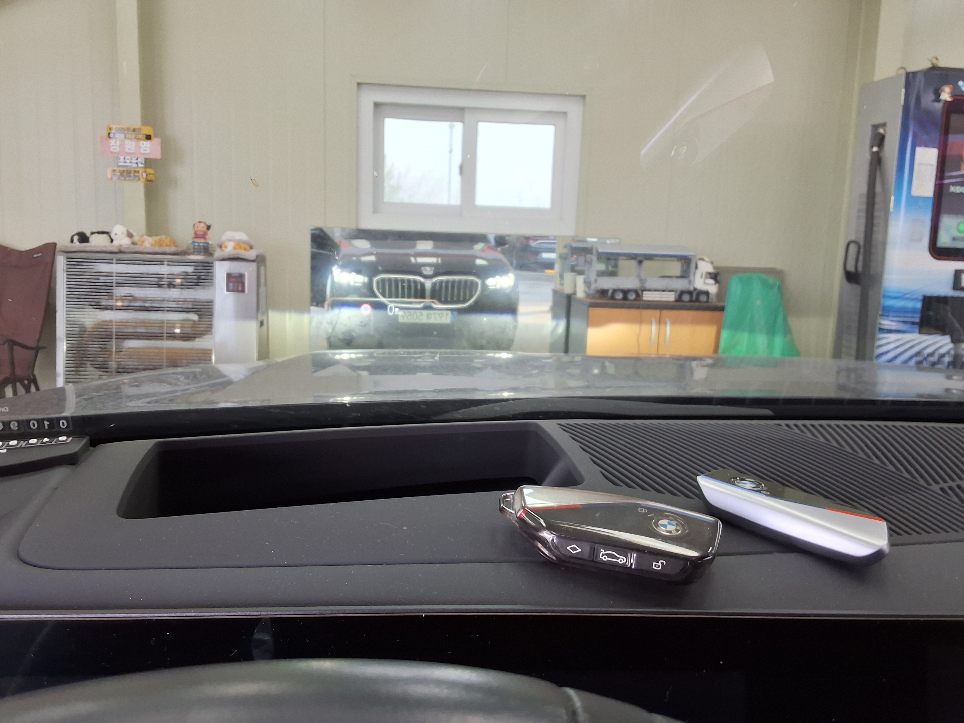 BMW 5 Series 2024 - Image 16