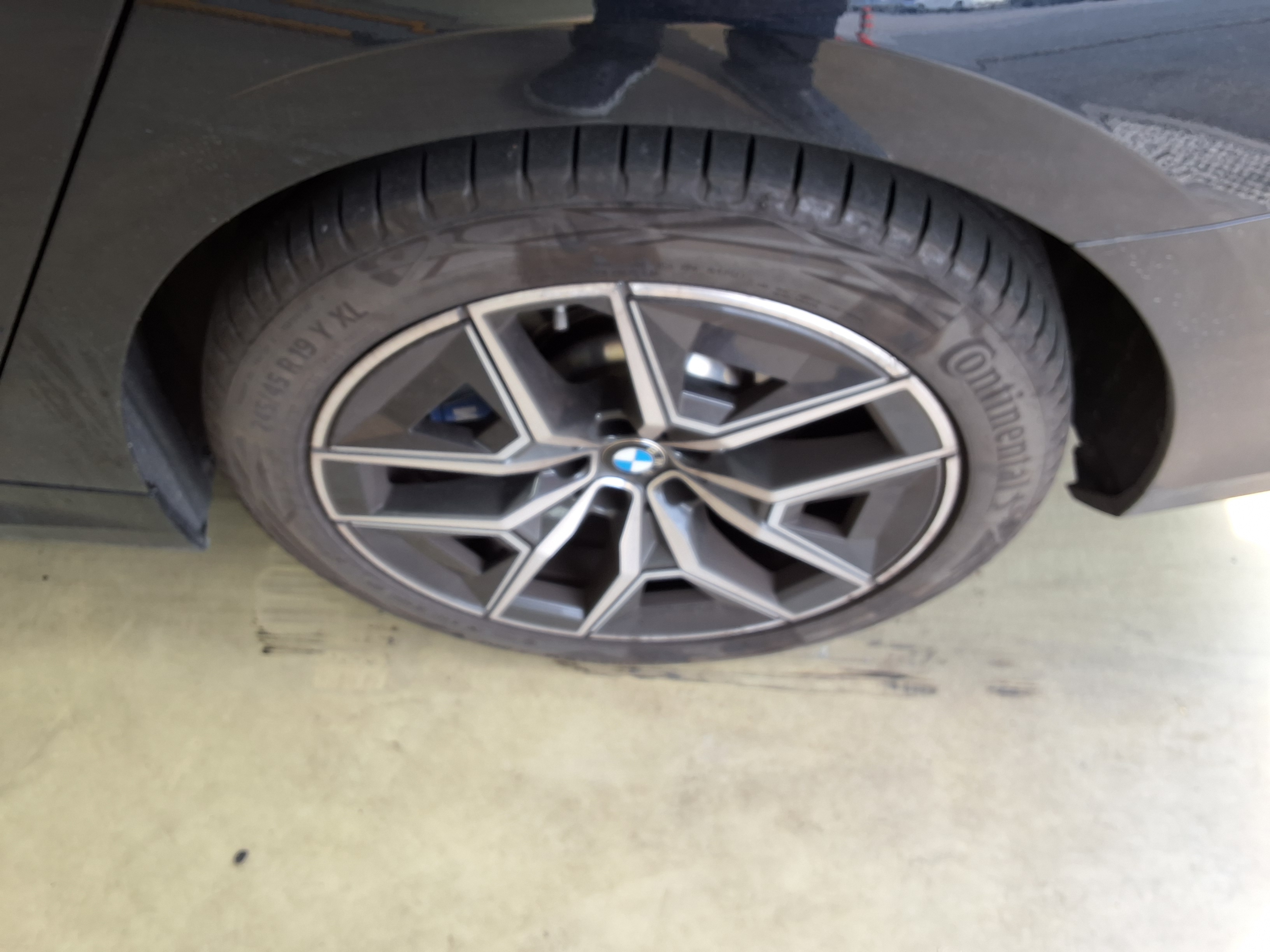 BMW 5 Series 2024 - Image 21