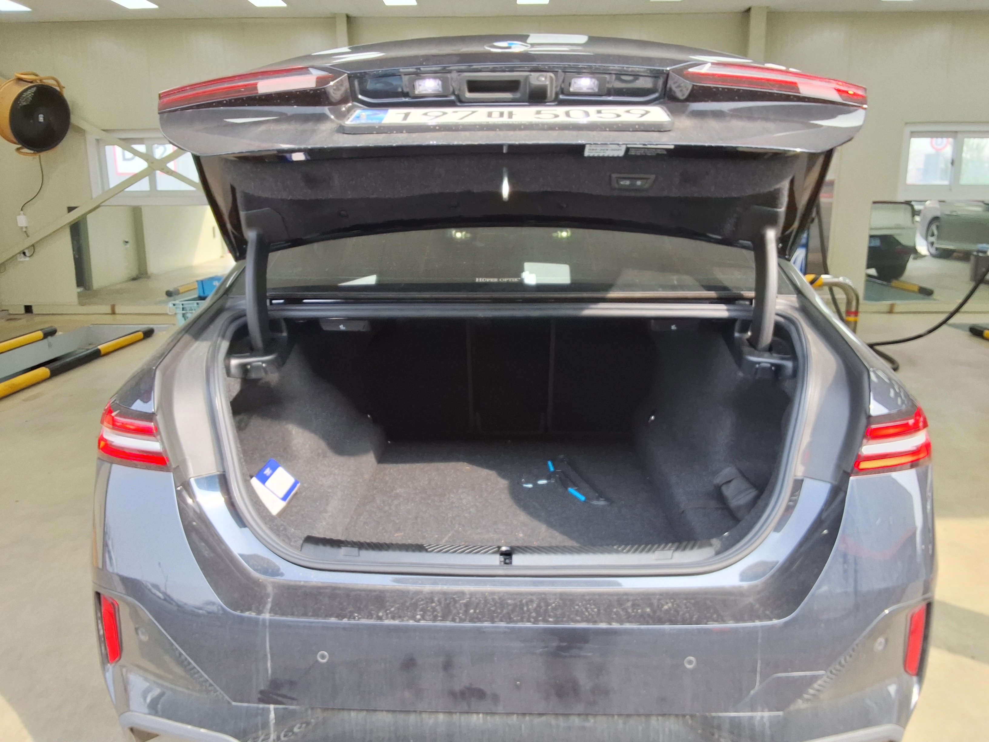 BMW 5 Series 2024 - Image 14