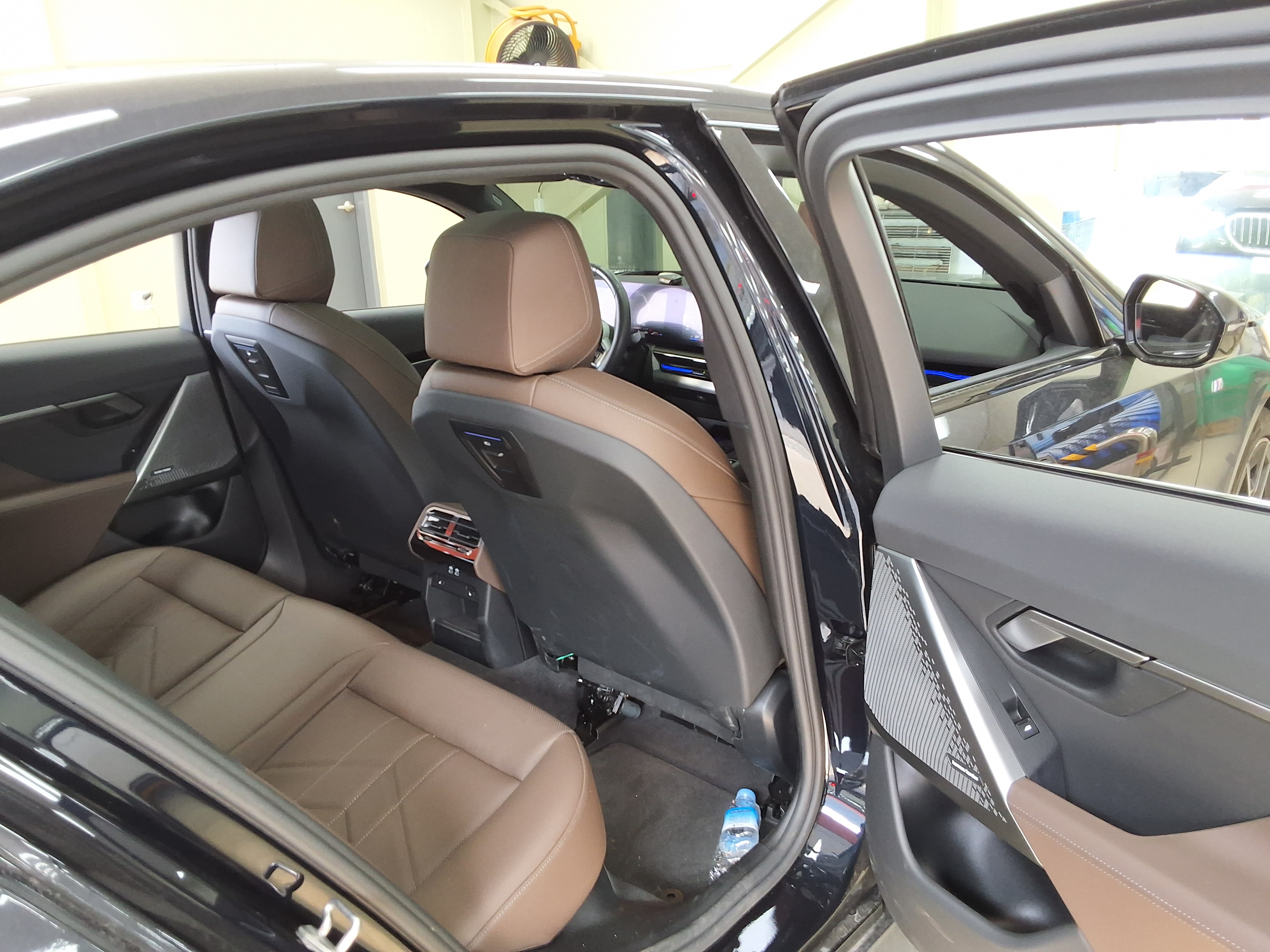 BMW 5 Series 2024 - Image 12