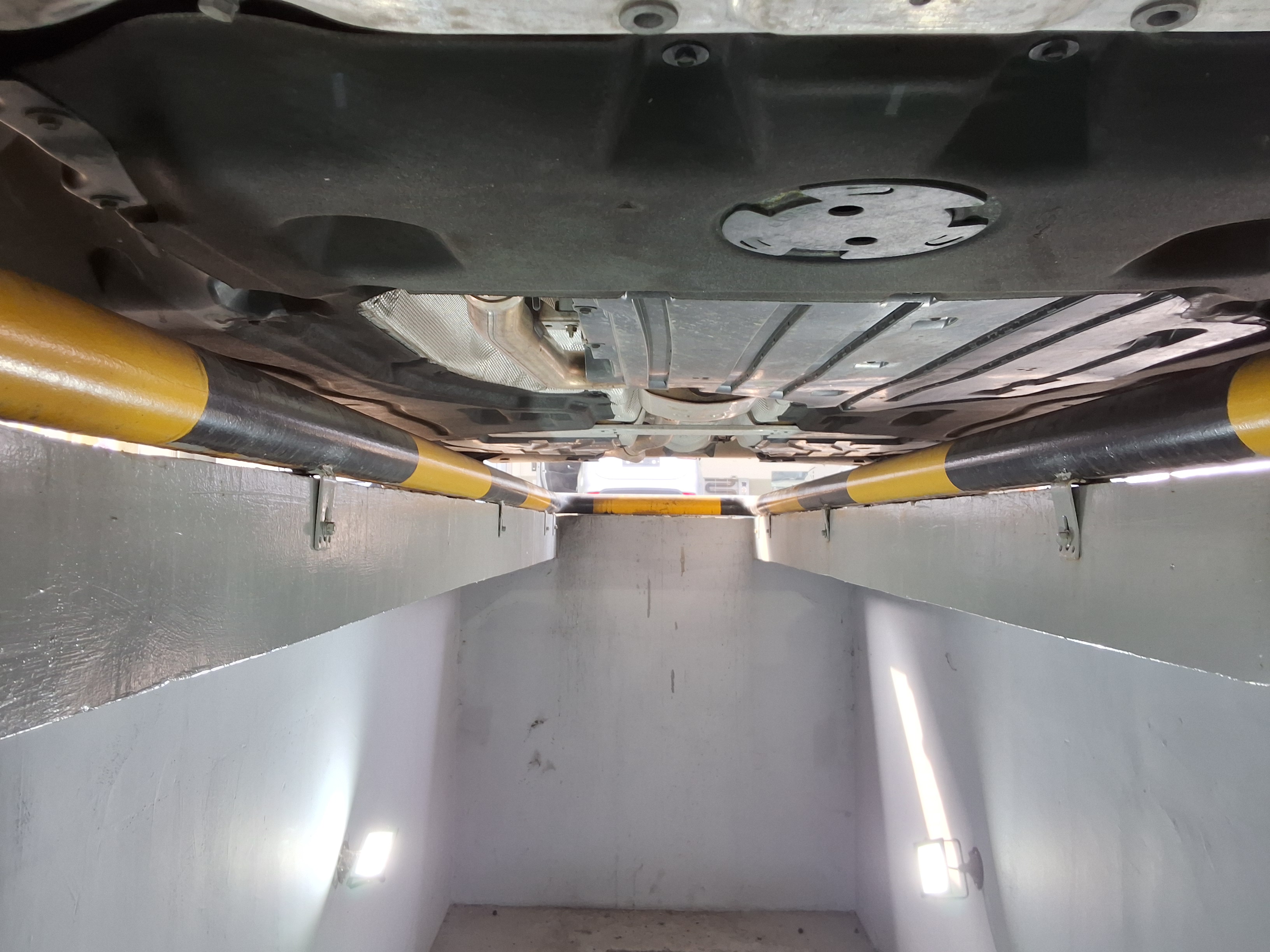 BMW 5 Series 2024 - Image 19
