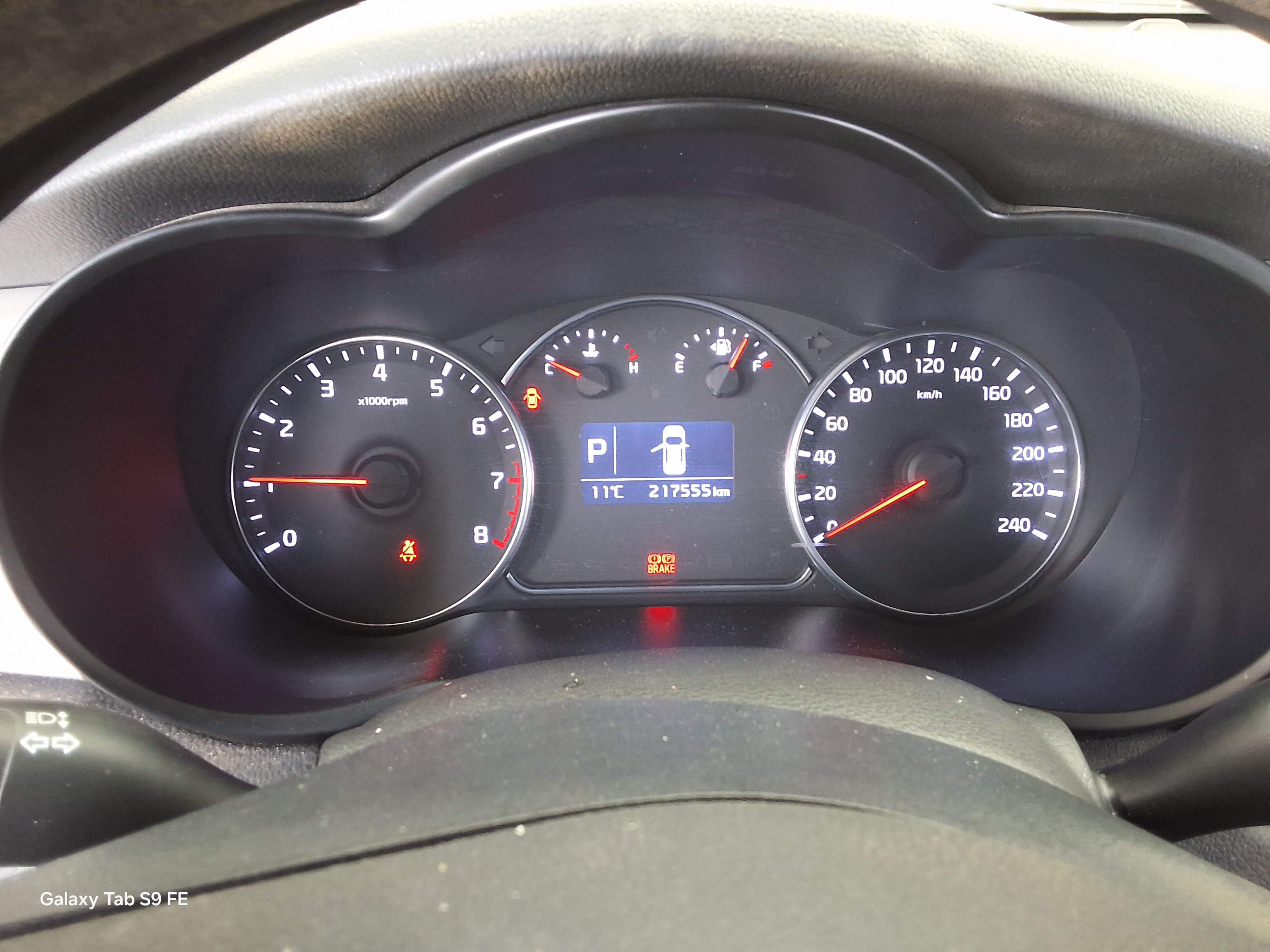Kia Carens - 8