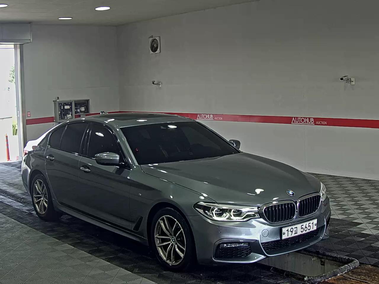 BMW 5 시리즈 - 2