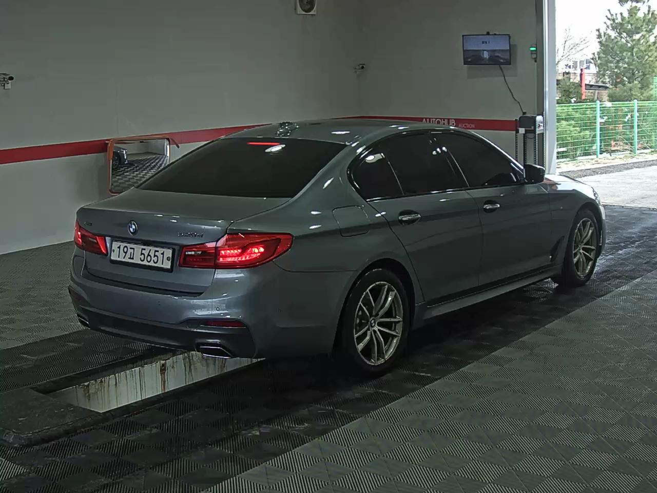 BMW 5 시리즈 - 4