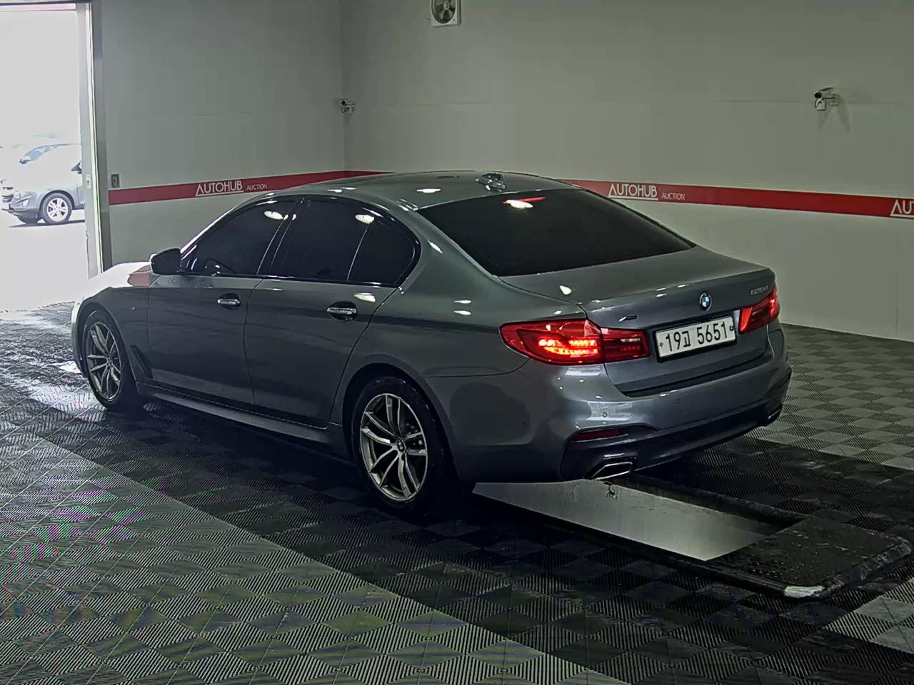 BMW 5 시리즈 - 5