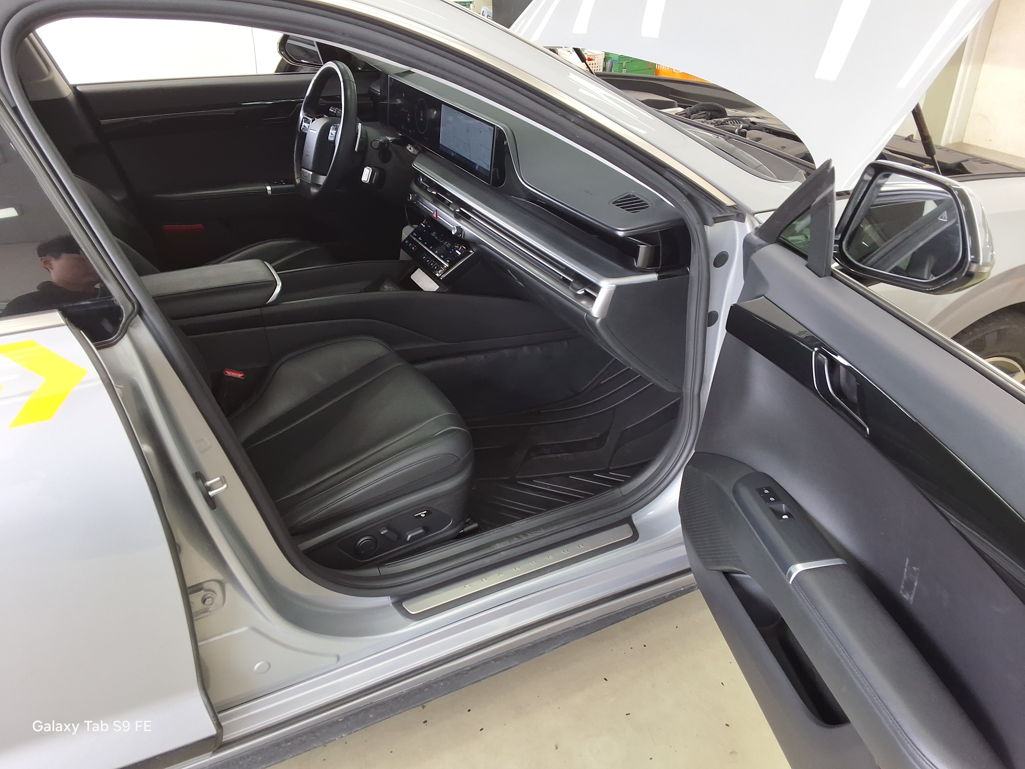 Hyundai Grandeur 2023 - Image 13