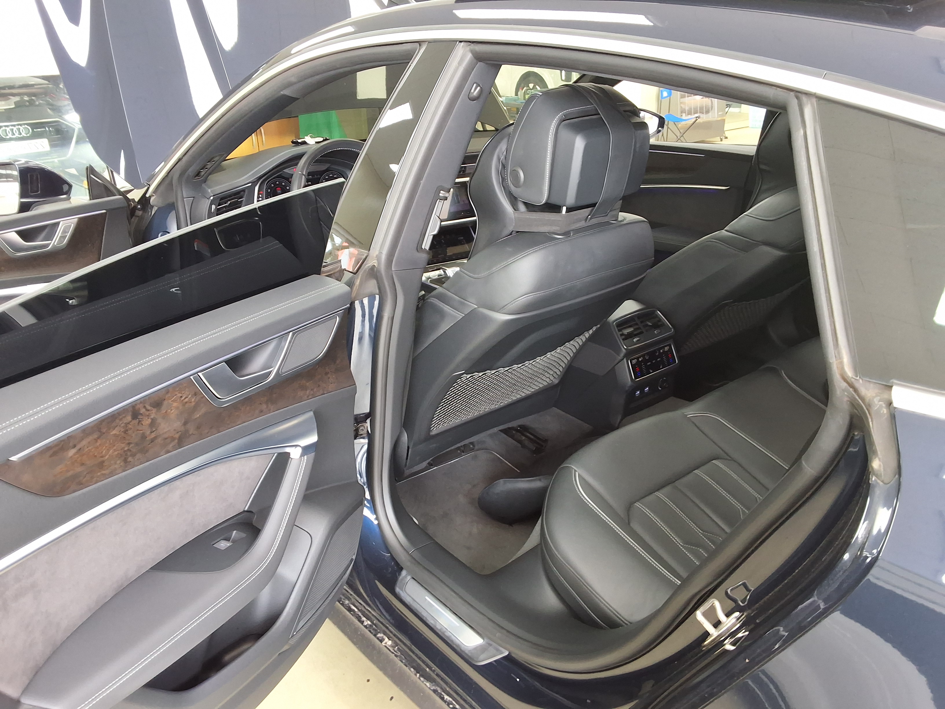 Audi A7 2020 - Image 11