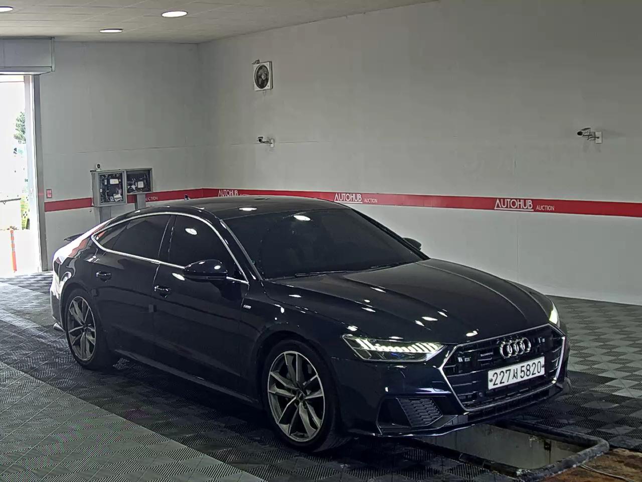 Audi A7 2020 - Image 2