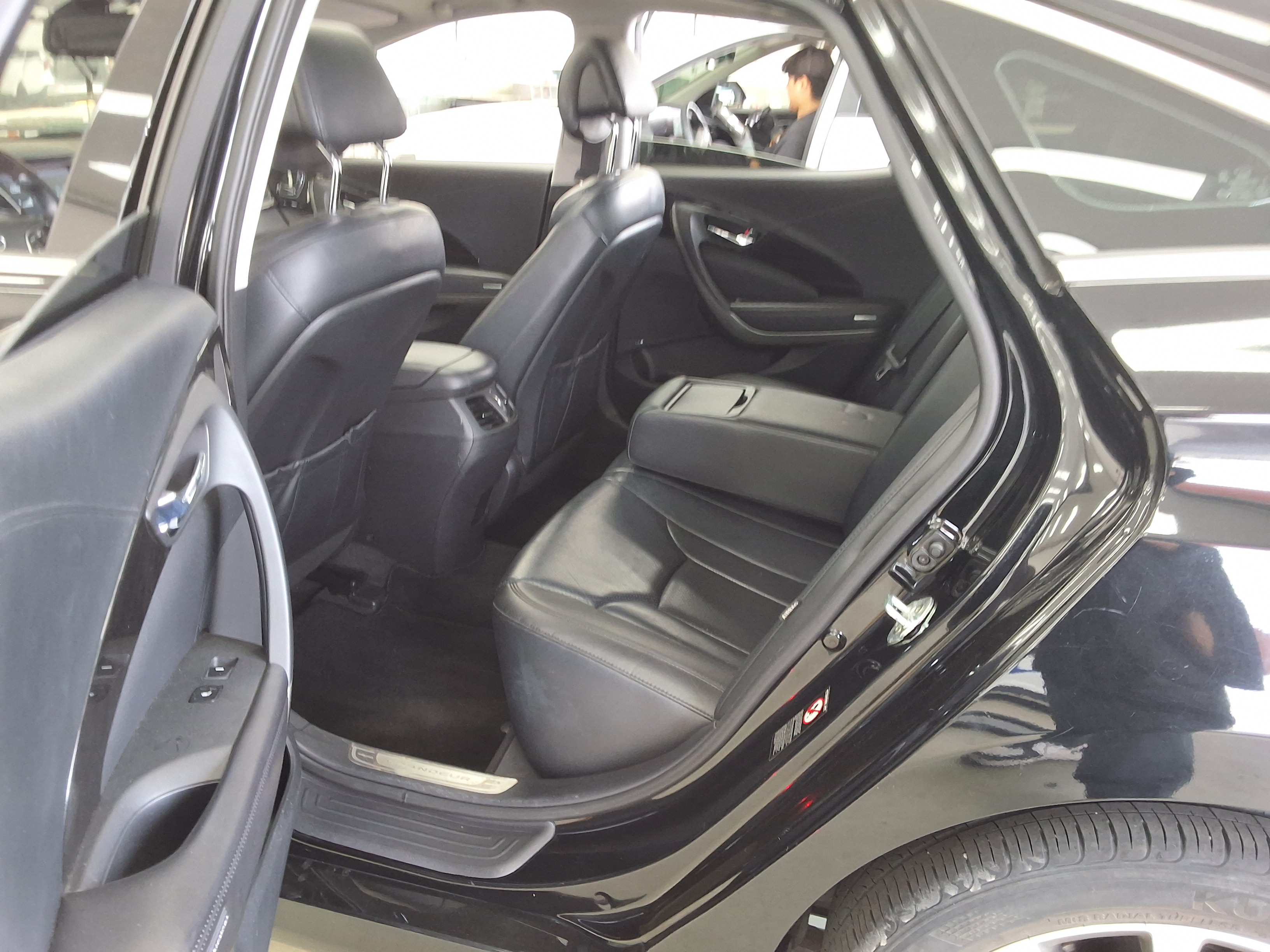 Hyundai Grandeur 2017 - Image 11