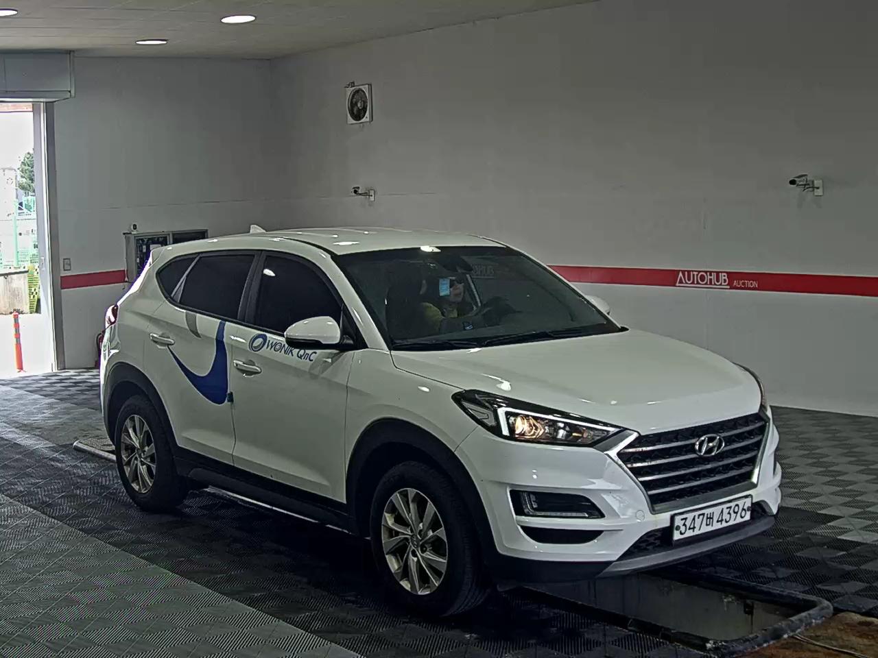 Hyundai Tucson - 2