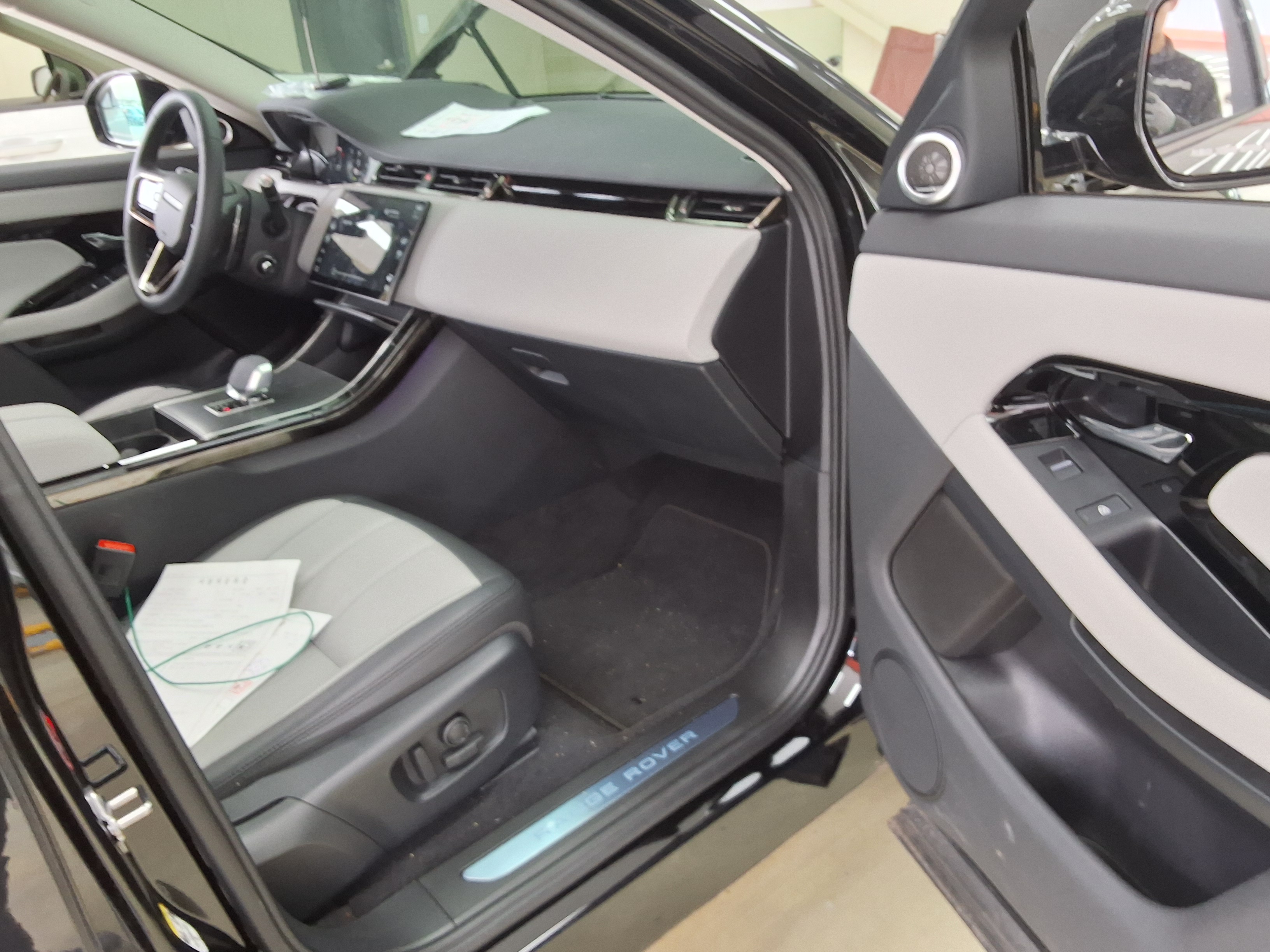 Land Rover Range Rover - 13