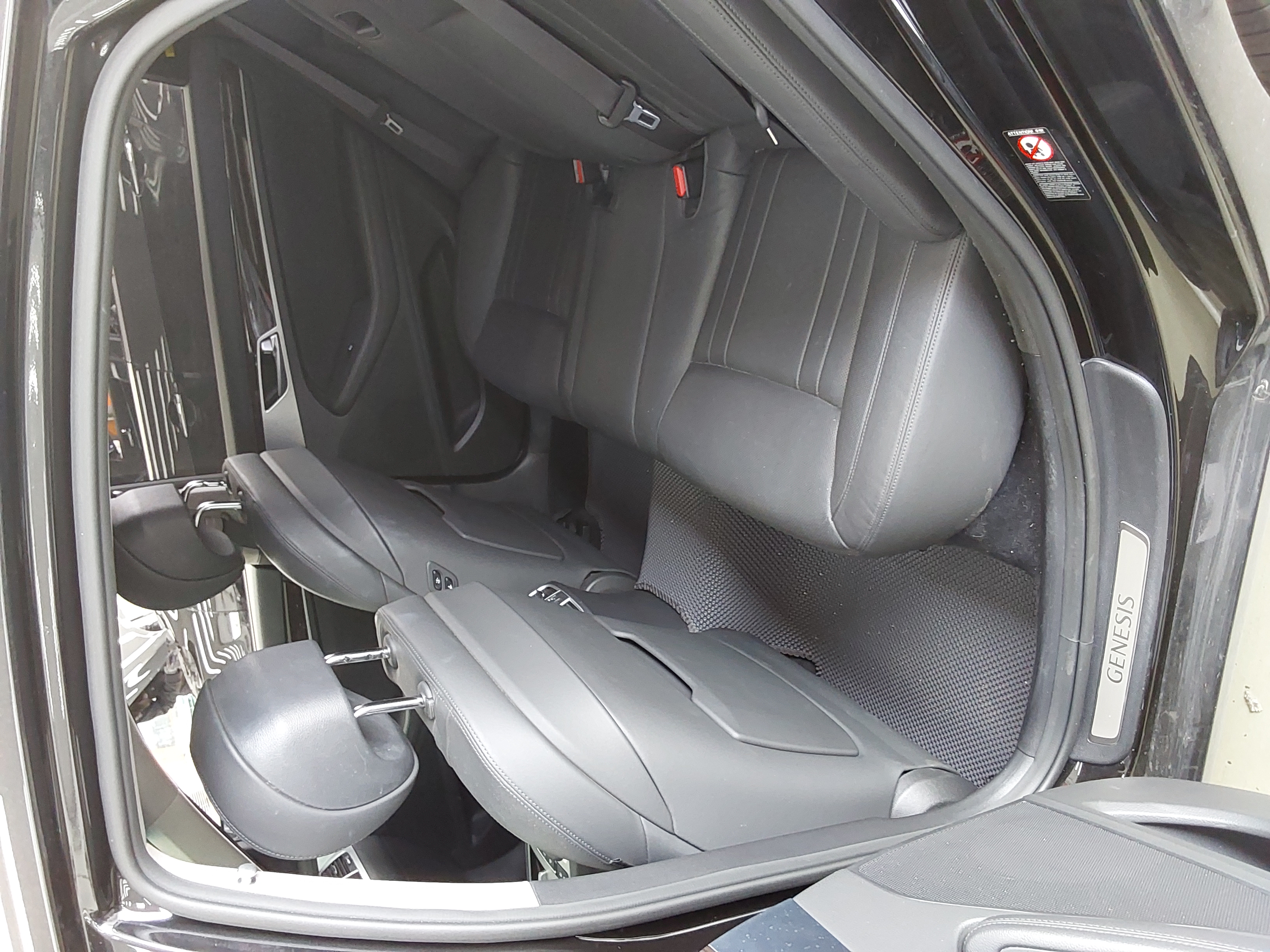 Genesis G80 - 11