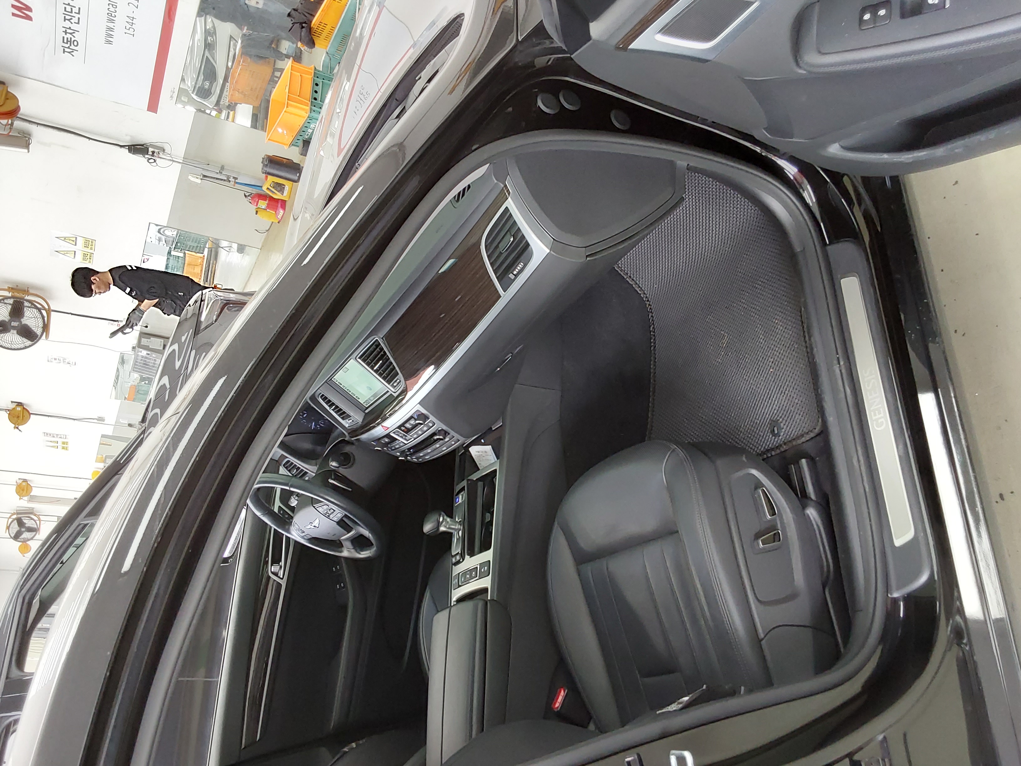 Genesis G80 - 13