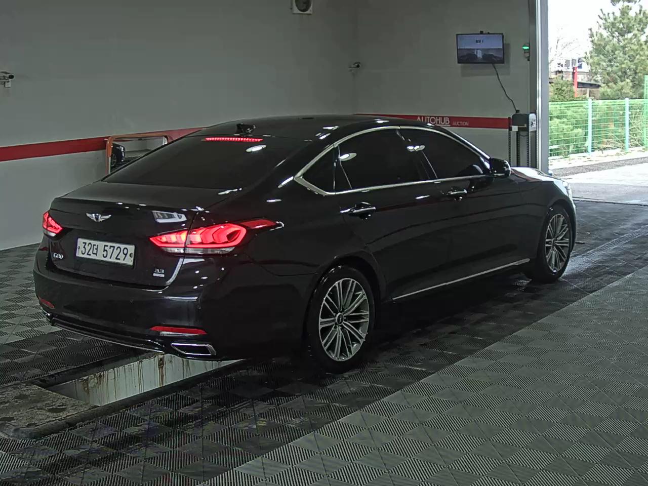 Genesis G80 - 4