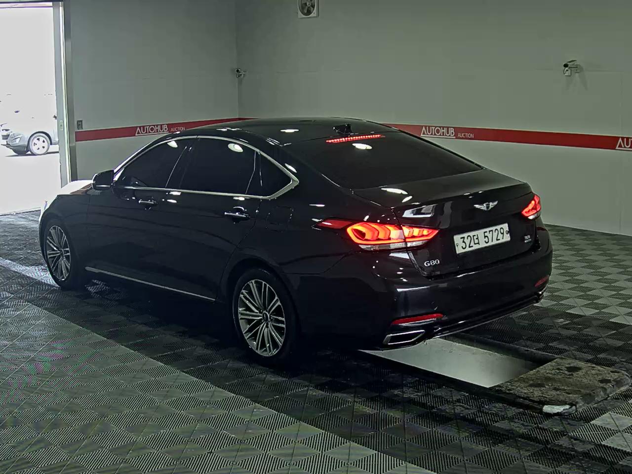 Genesis G80 - 5