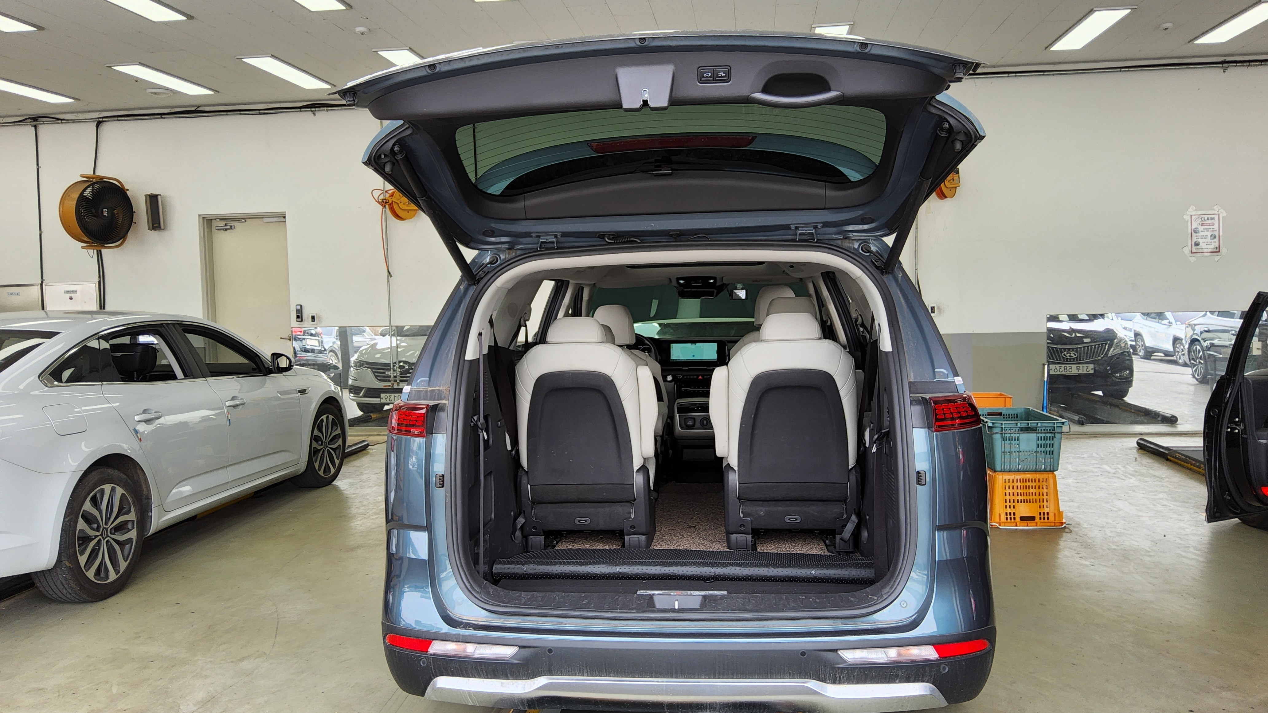 Kia SEDONA 2021 - Image 14