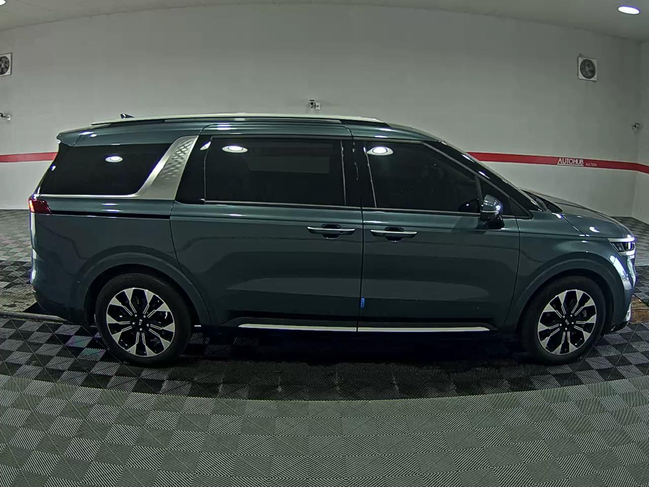 Kia SEDONA 2021 - Image 3