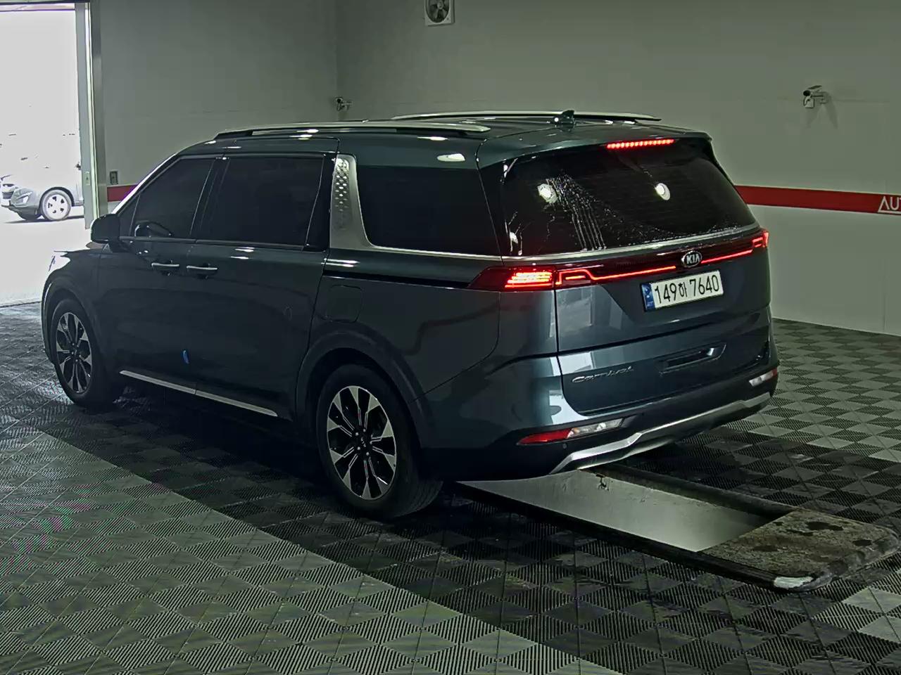 Kia SEDONA 2021 - Image 5