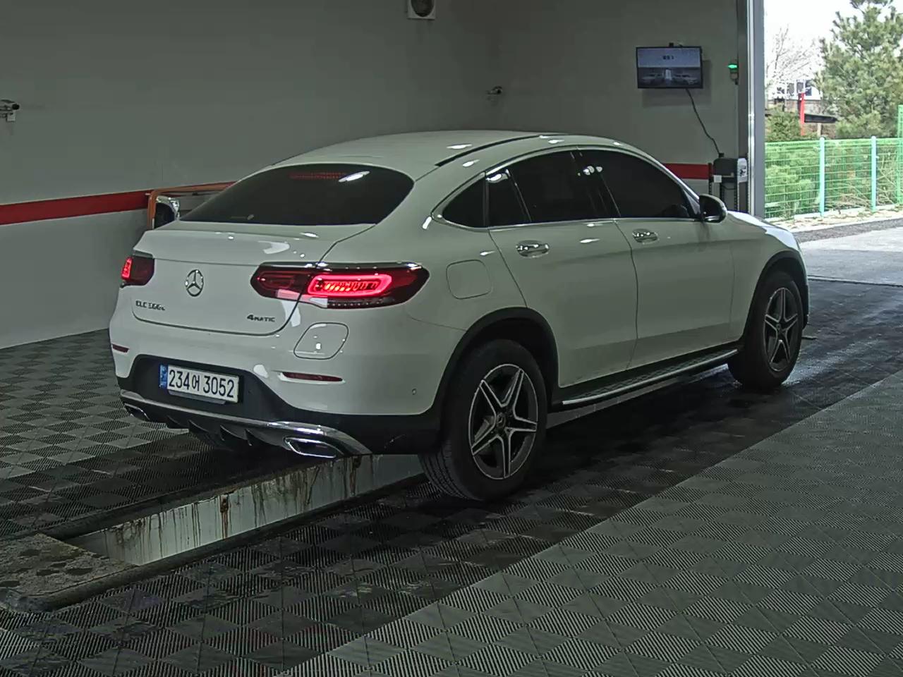 مرسيدس بنز GLC - 4