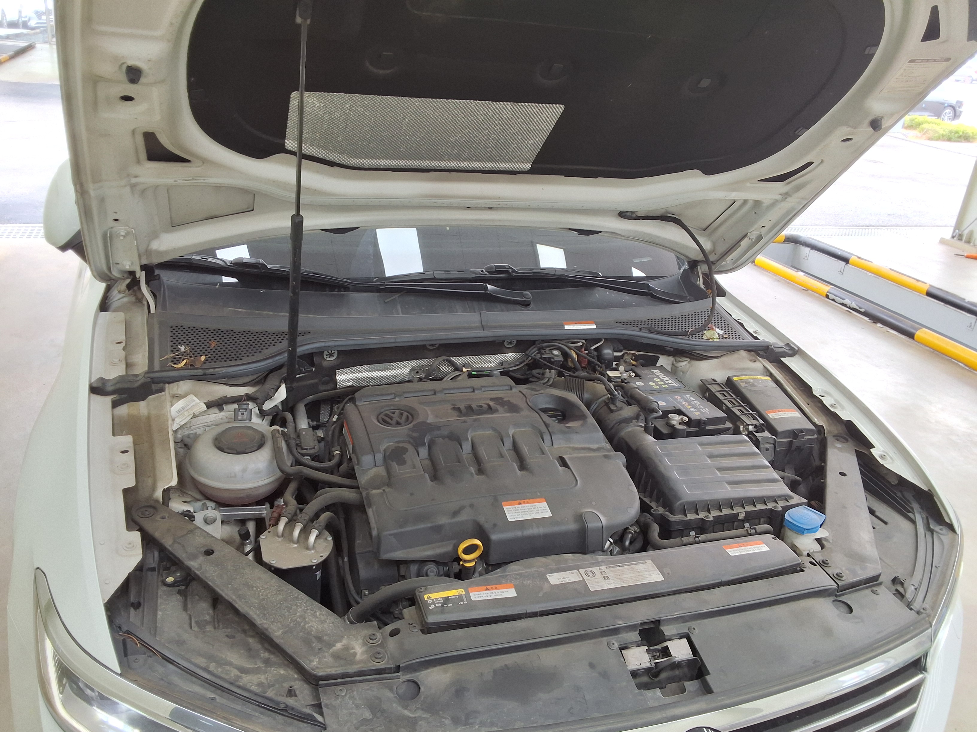 VOLKSWAGEN 파사트 - 21