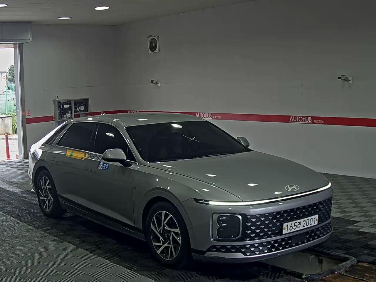 Hyundai Grandeur 2023 - Image 2