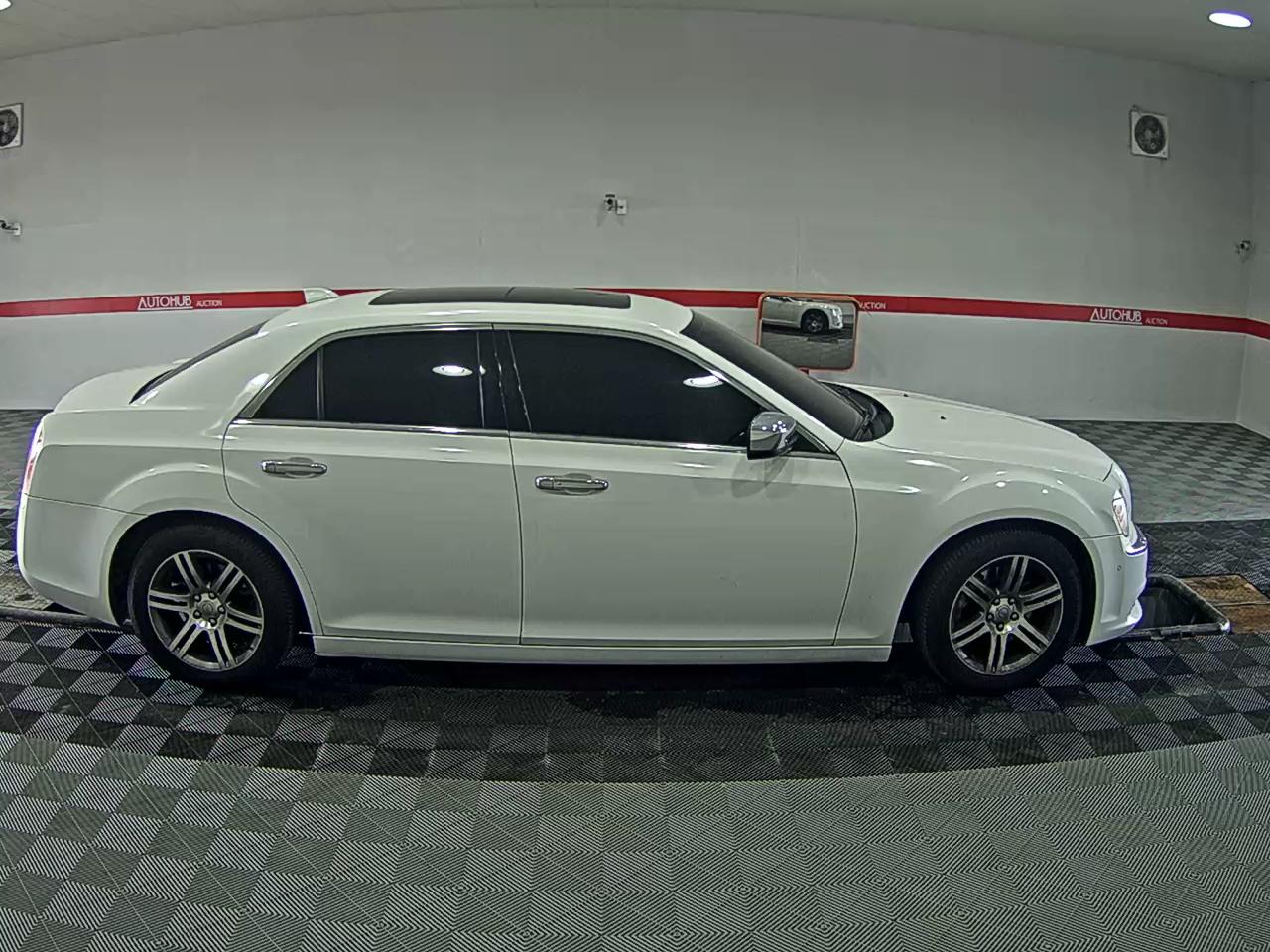 CHRYSLER 300C - 3