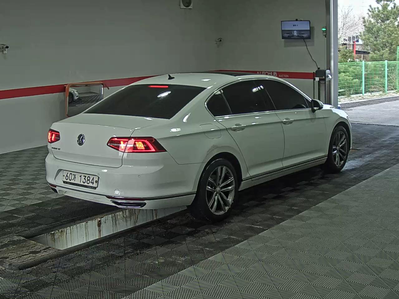 VOLKSWAGEN 파사트 - 4