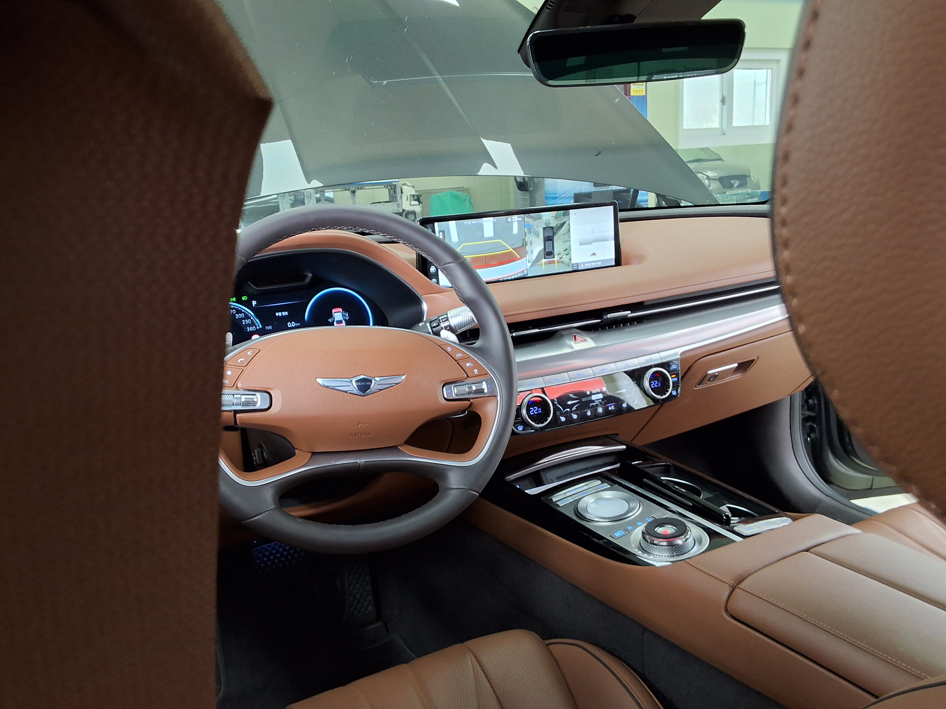 هيونداي جينيسيس 2022 - صورة 10