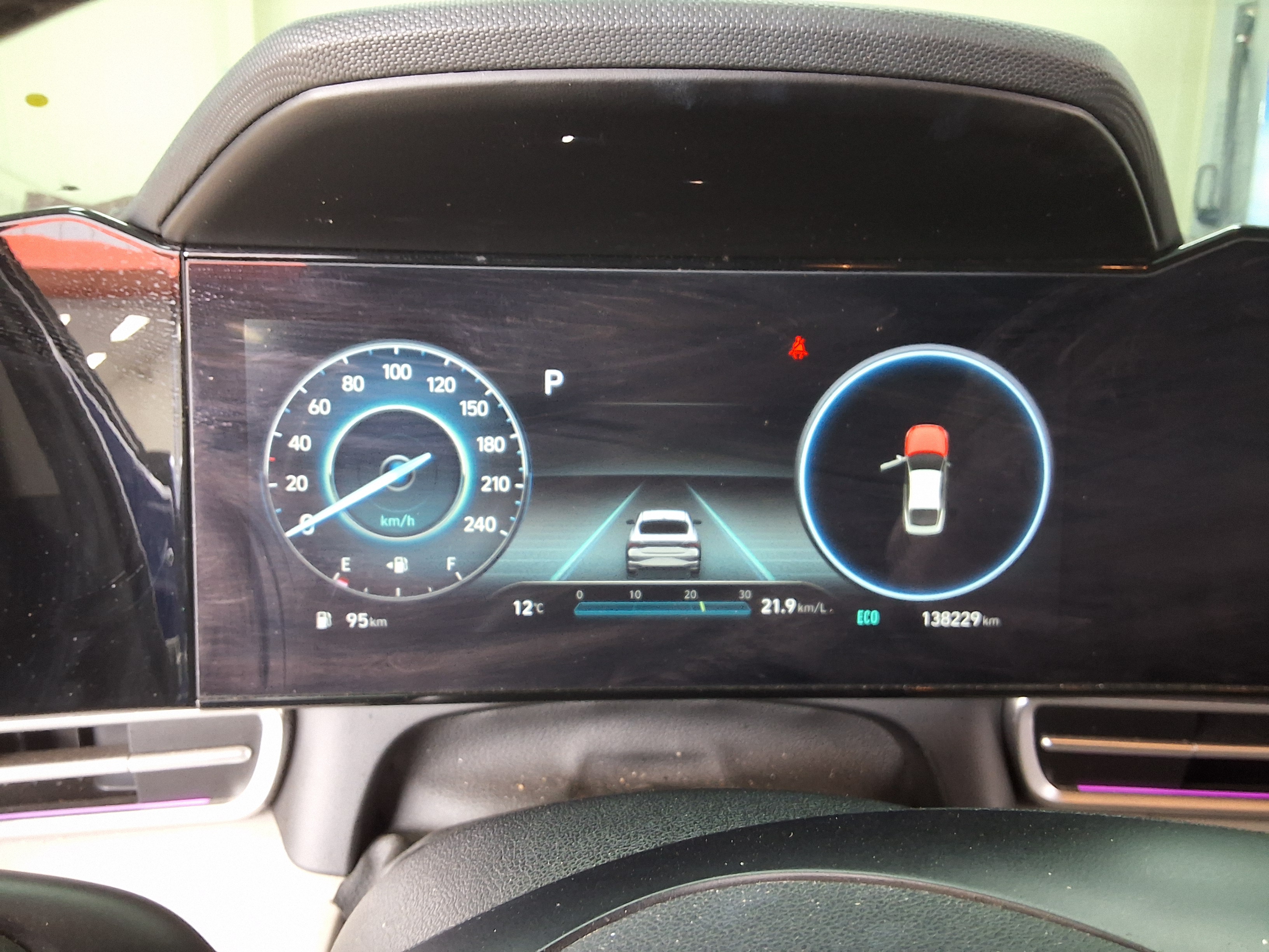 Hyundai Elantra - 8