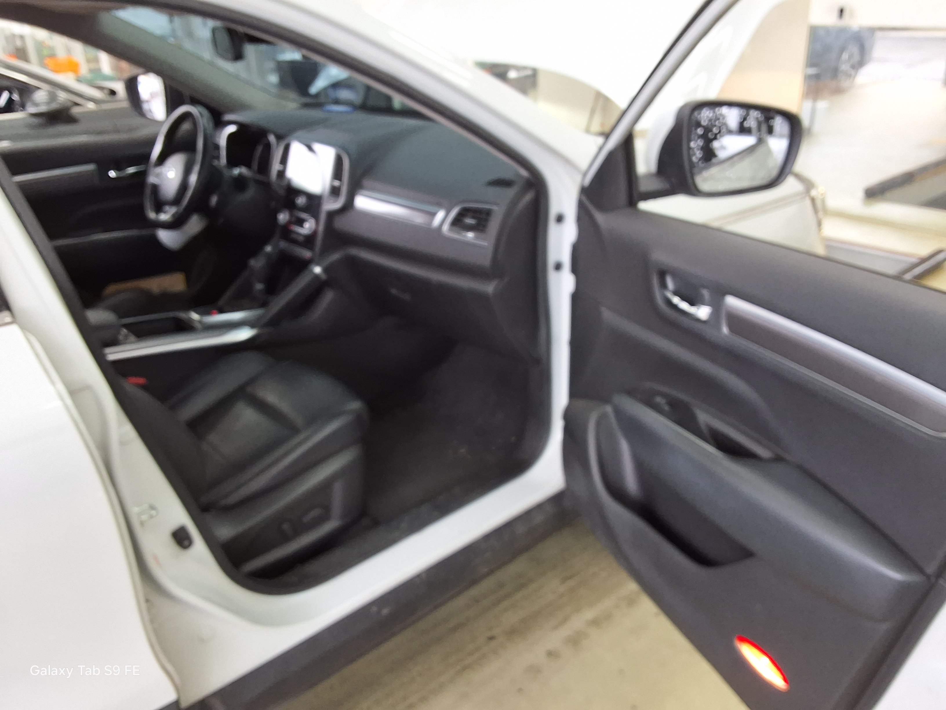 Renault Samsung QM6 2017 - Image 13