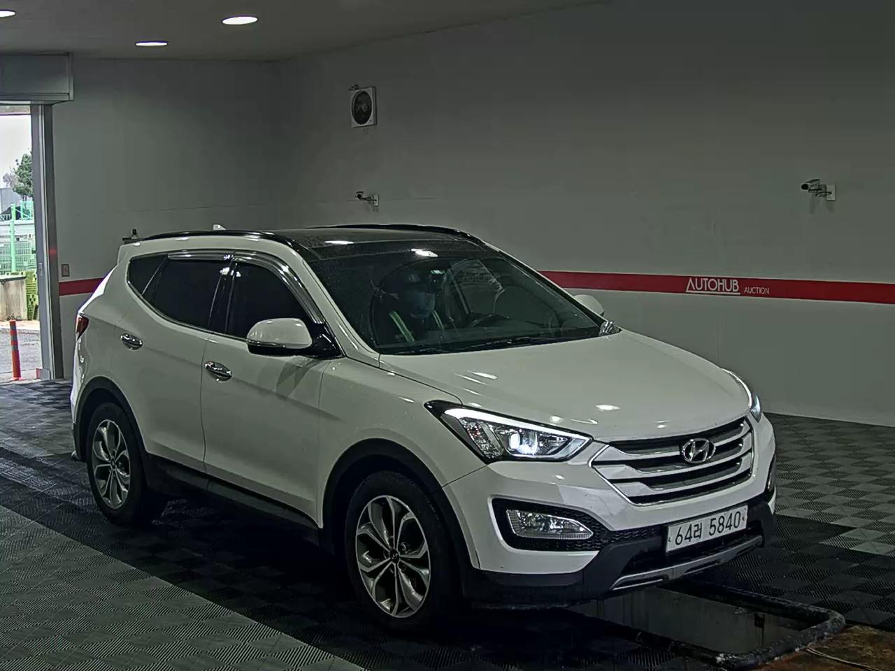 Hyundai Santa Fe 2015 - Image 2