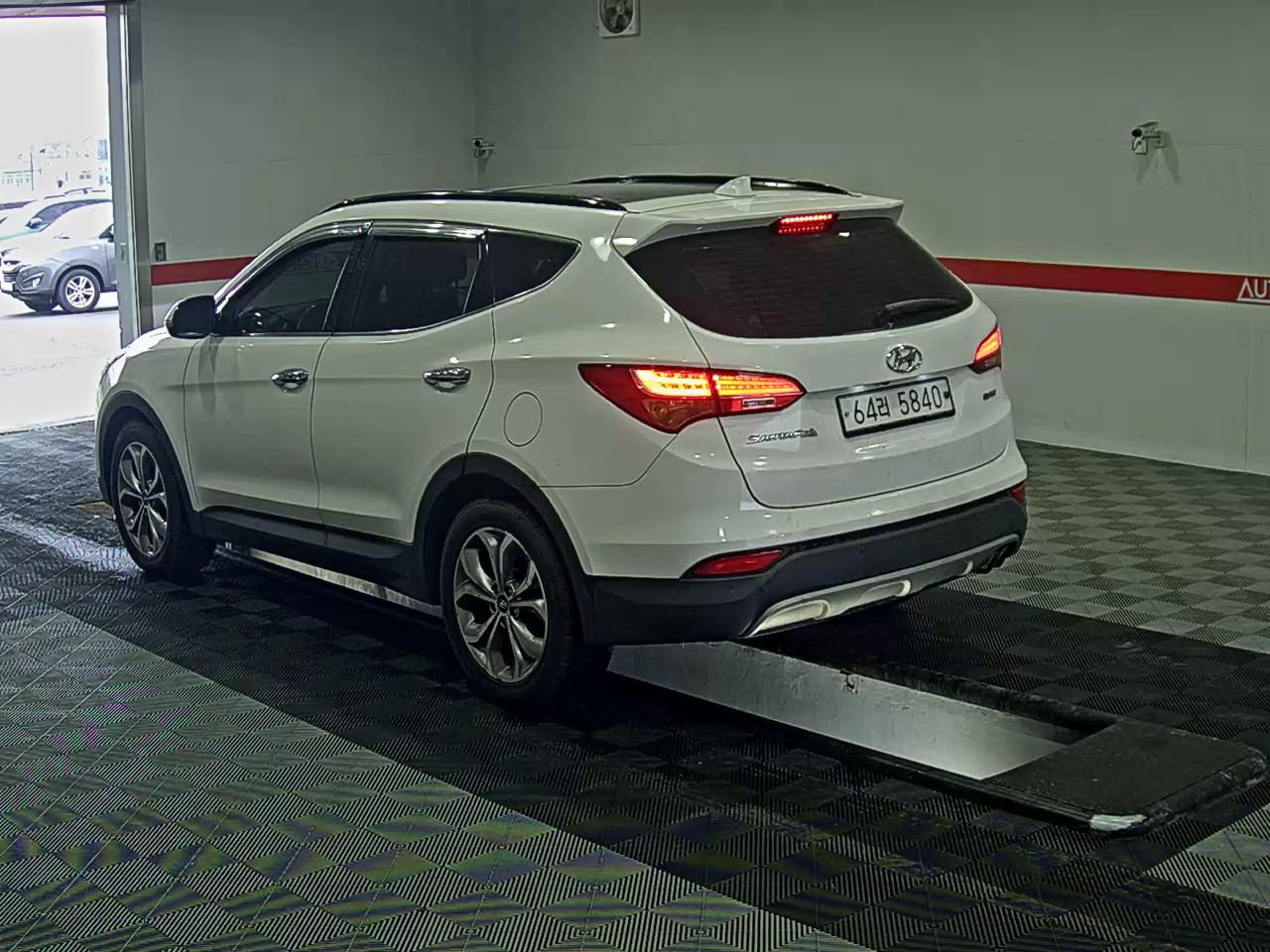 Hyundai Santa Fe 2015 - Image 5